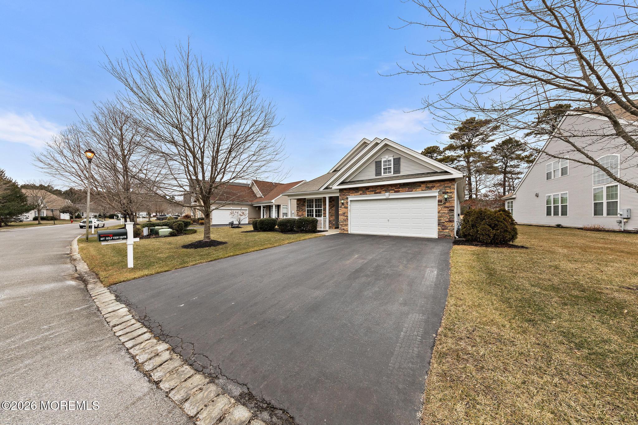 407 Golf View Drive