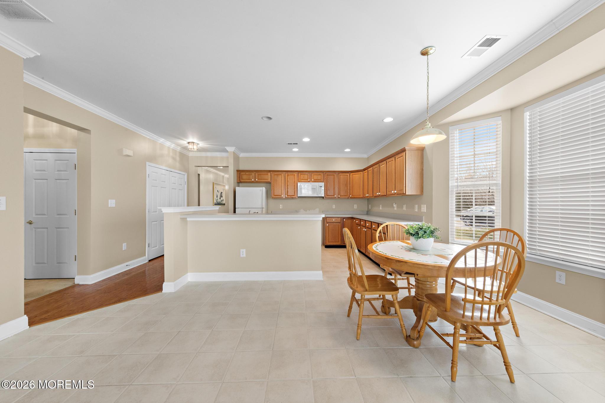 407 Golf View Drive