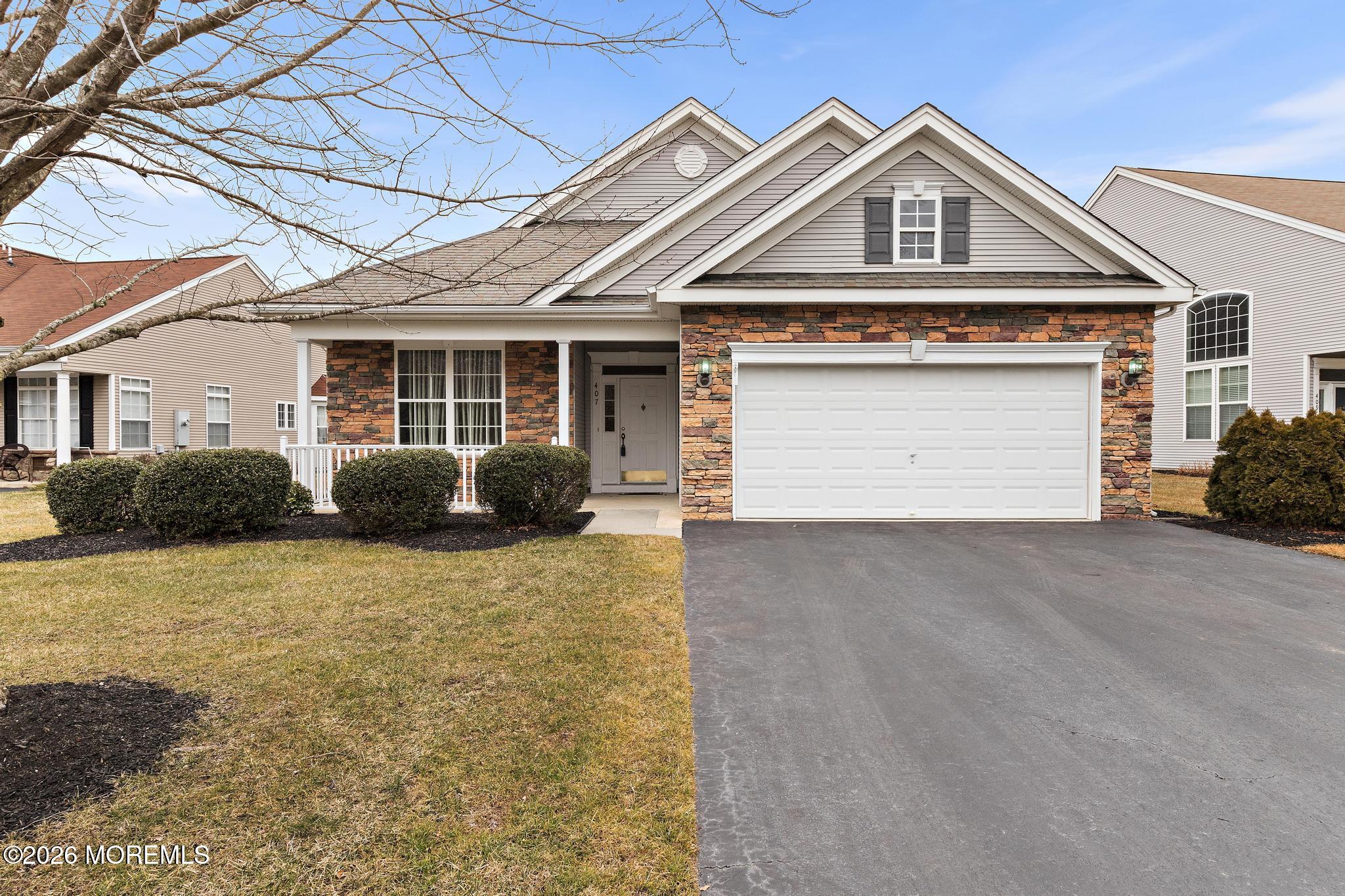 407 Golf View Drive