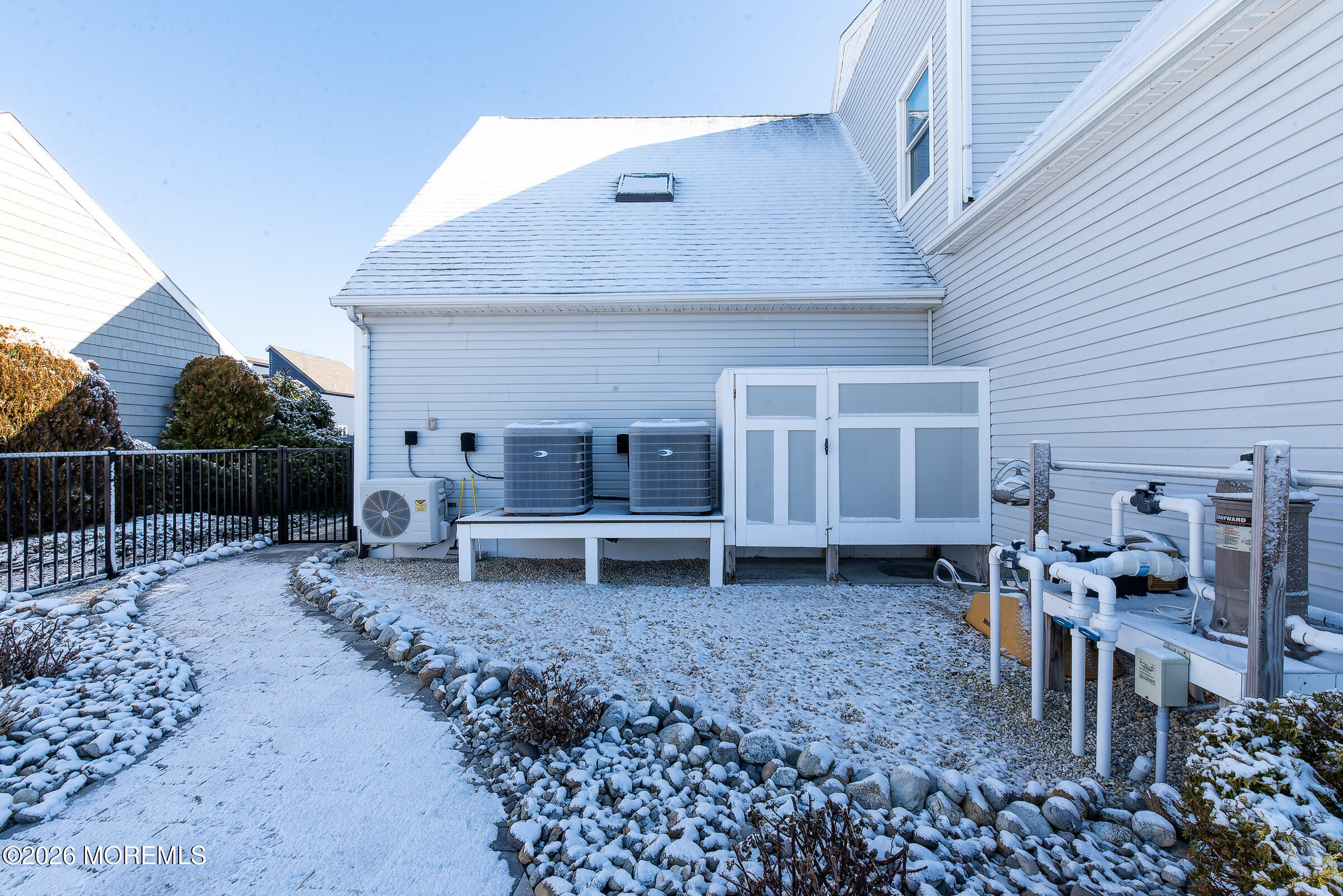 1201 Skimmer Court