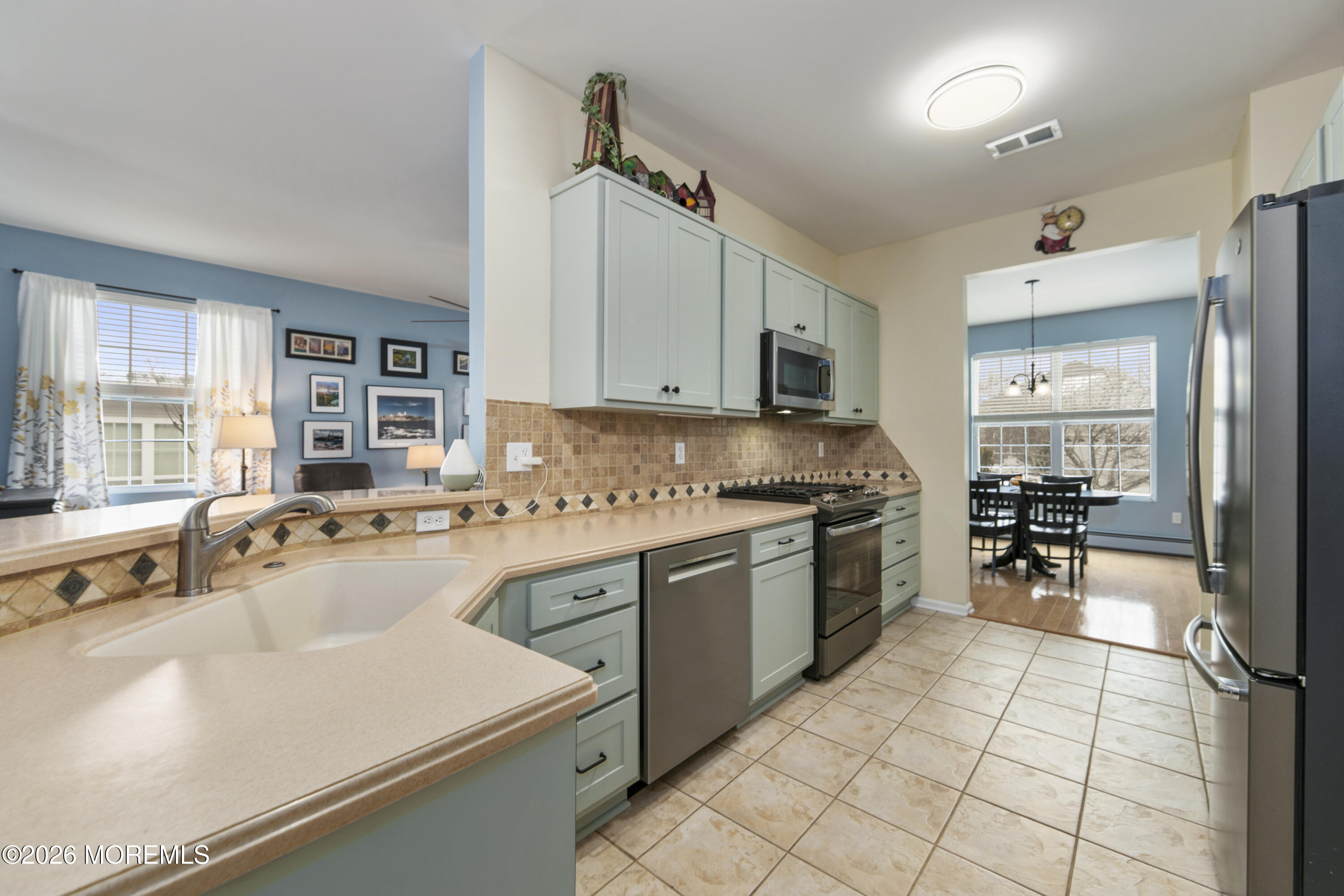 10 Seagull Drive