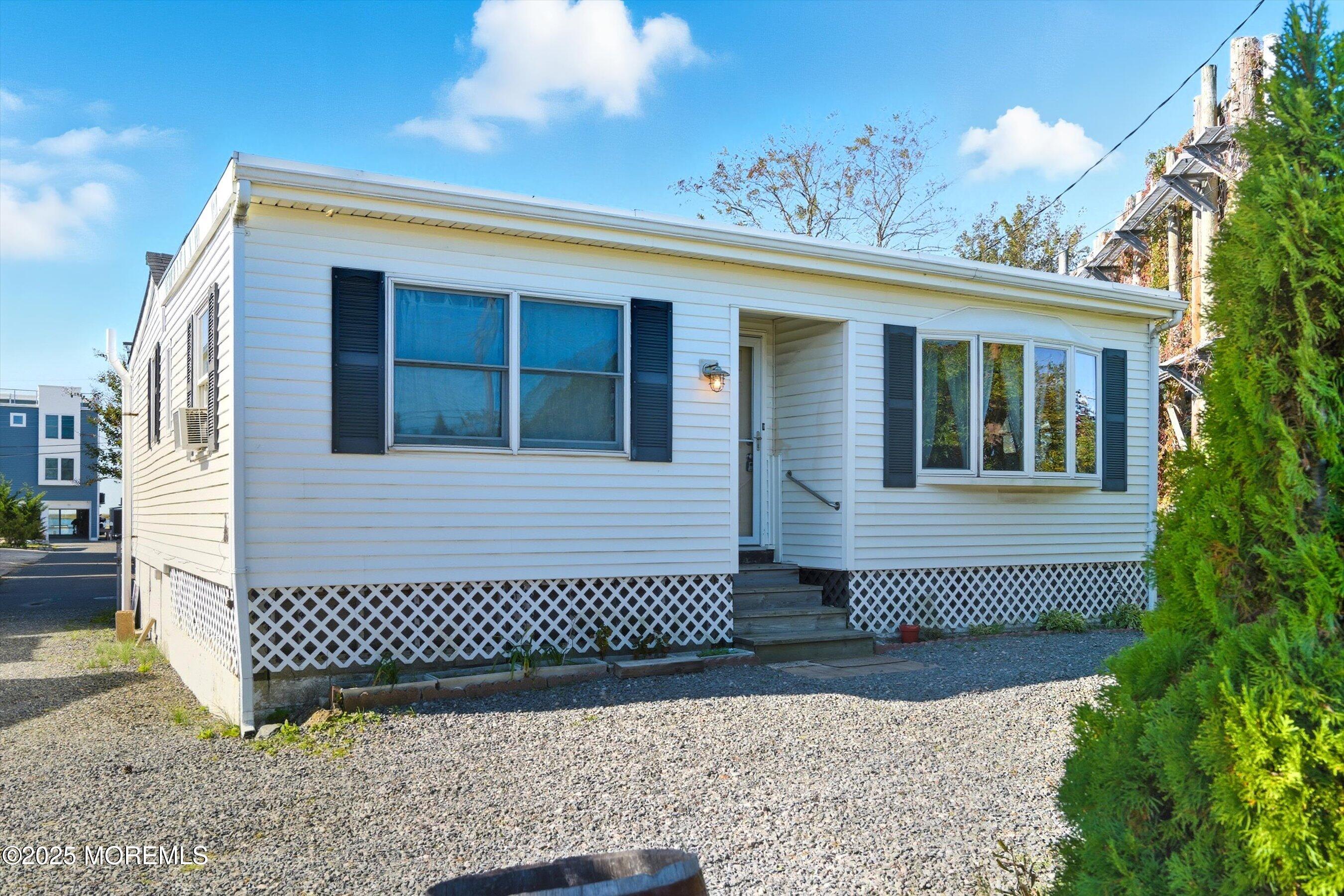 2 Northeast Drive