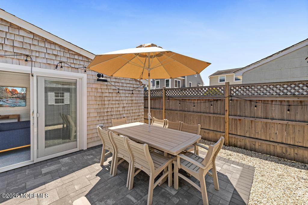 424 Iroquois Avenue