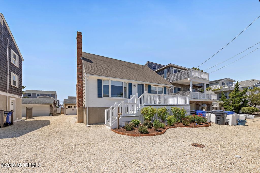 424 Iroquois Avenue