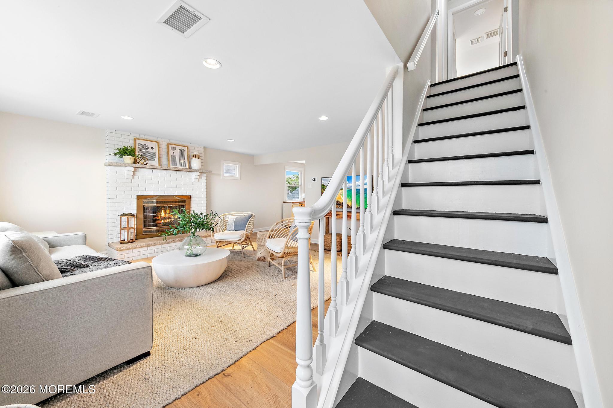 424 Iroquois Avenue