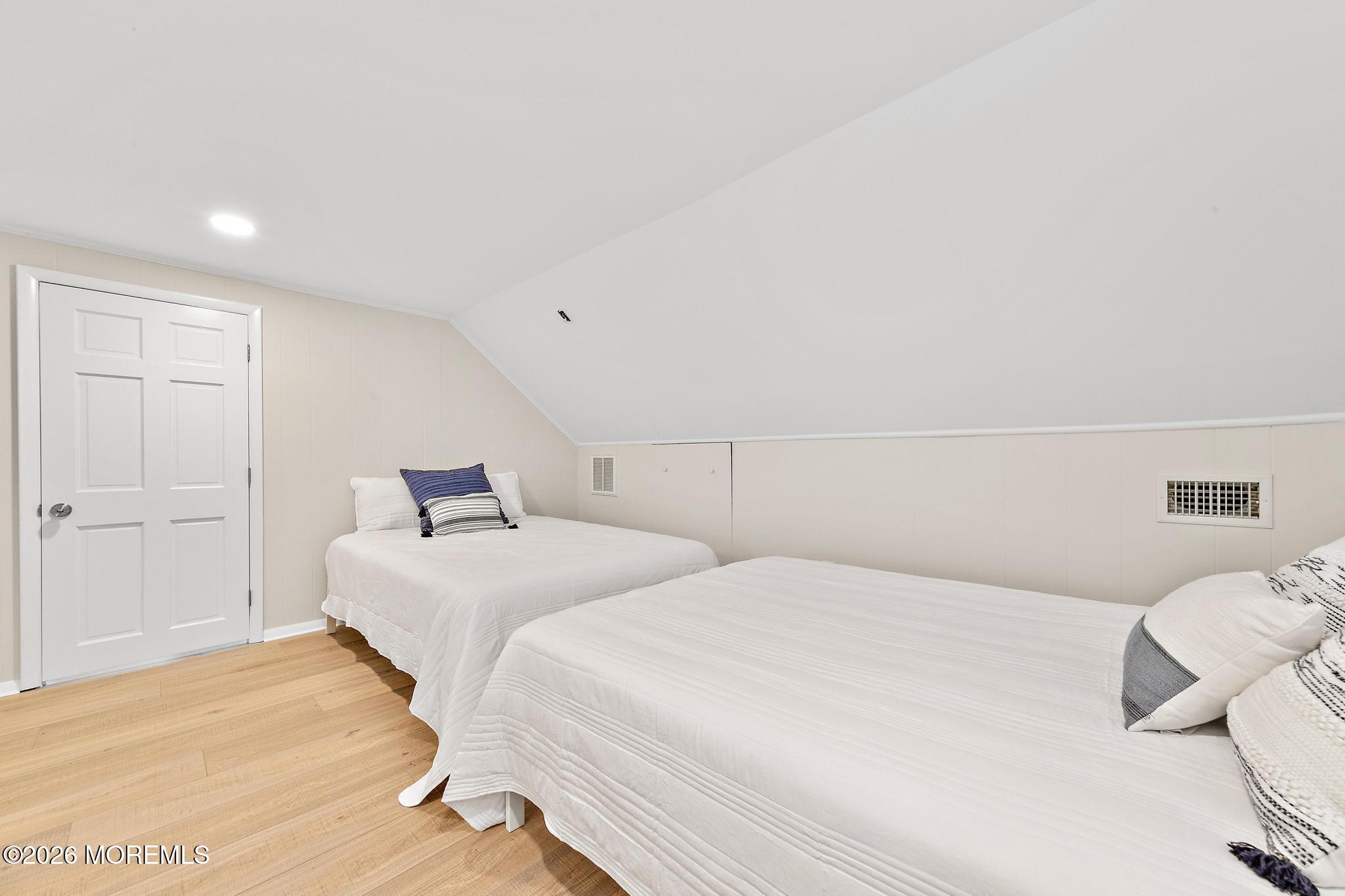 424 Iroquois Avenue