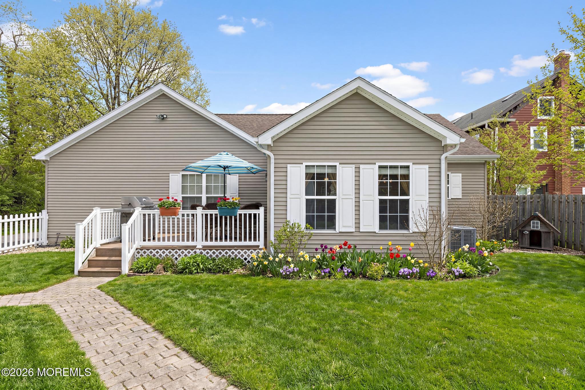 6 Cedar Street