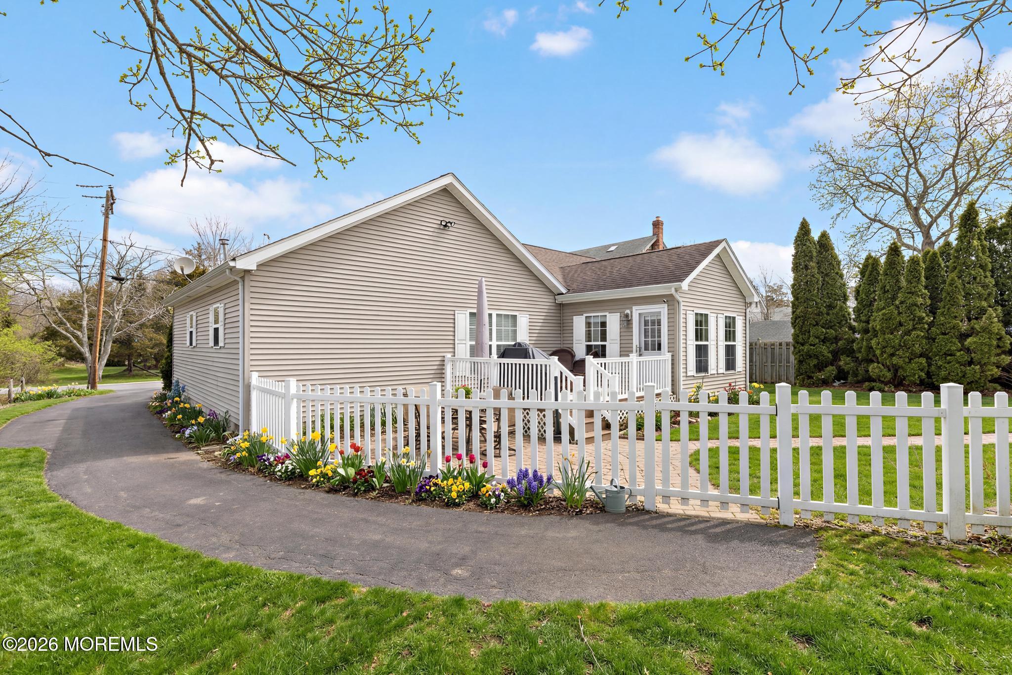 6 Cedar Street