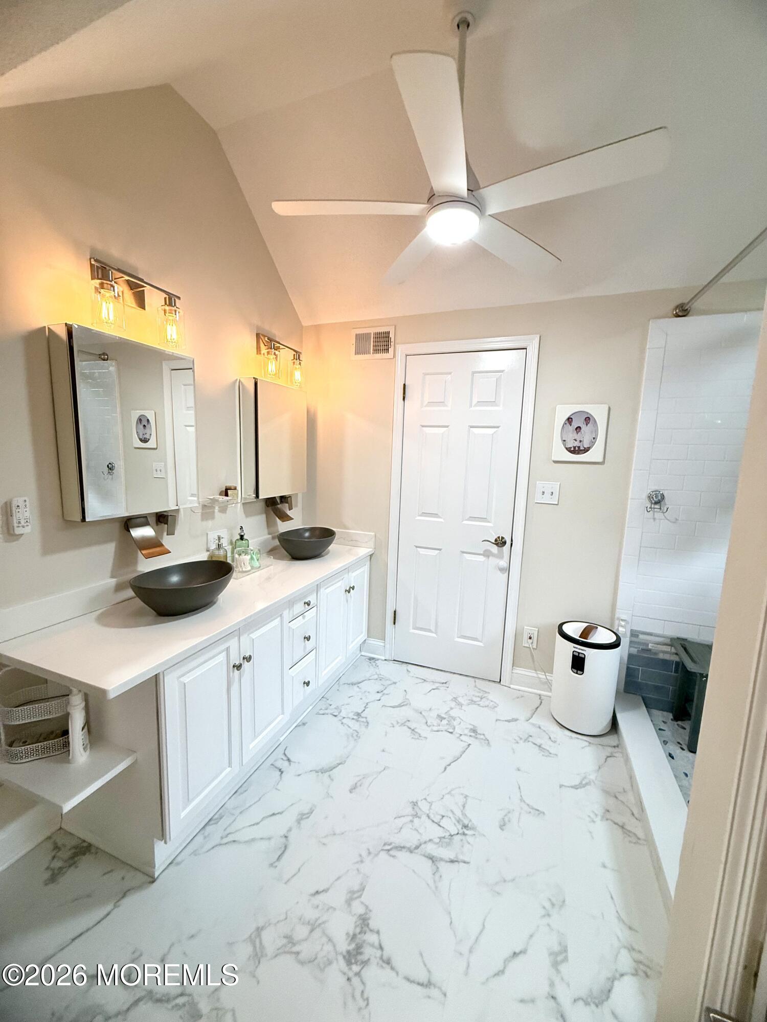 343 Harbor View 43