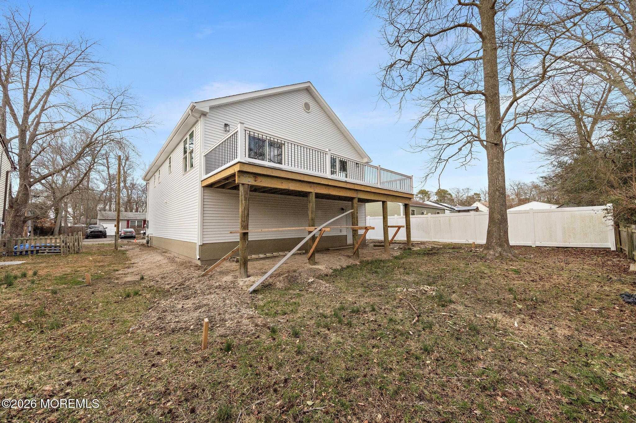 106 Polonia Way