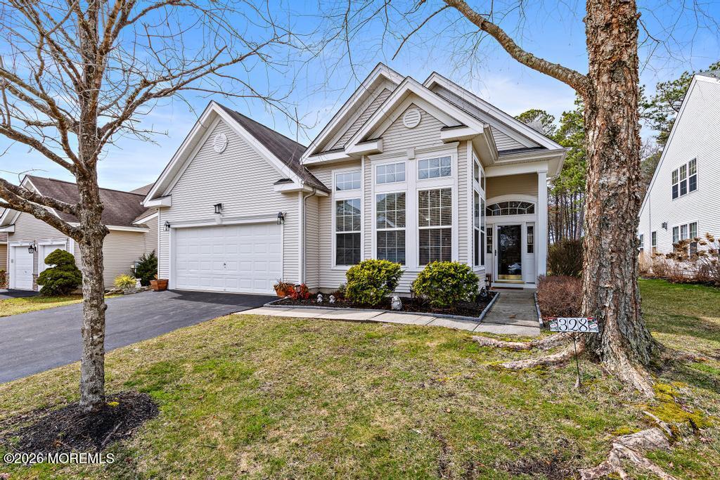 328 Golf View Drive