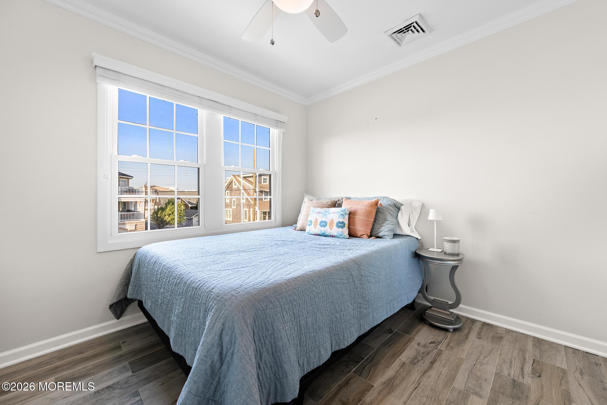 6 E 51st Street