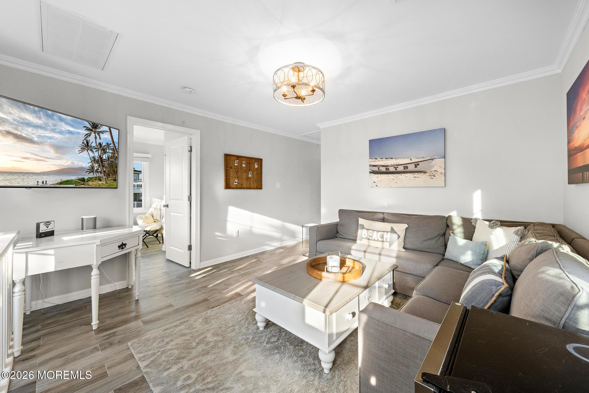 6 E 51st Street
