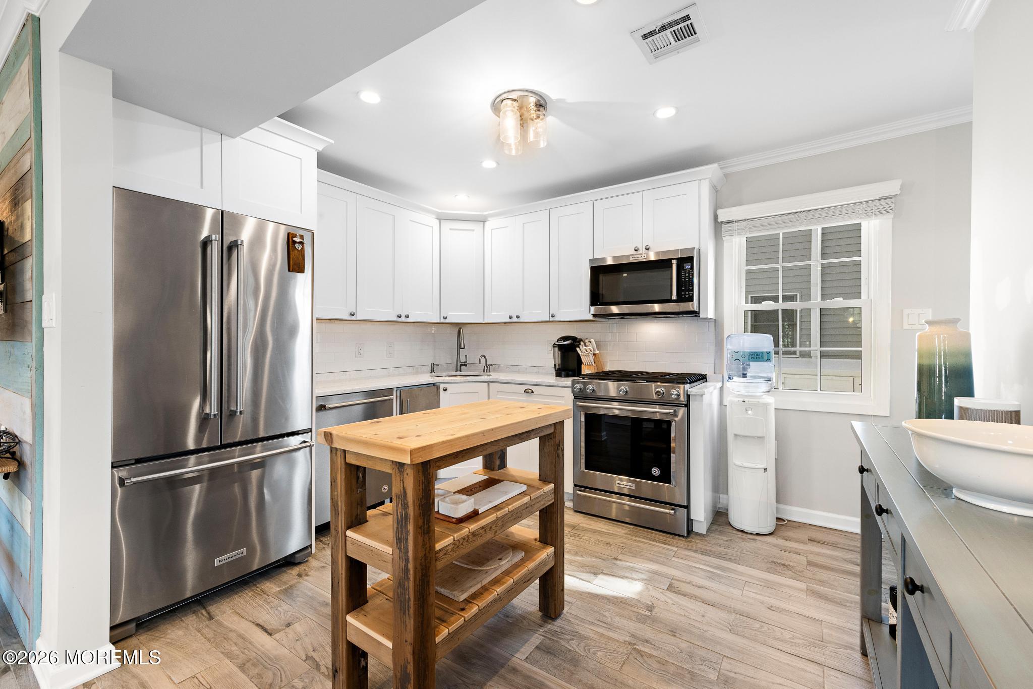 6 E 51st Street