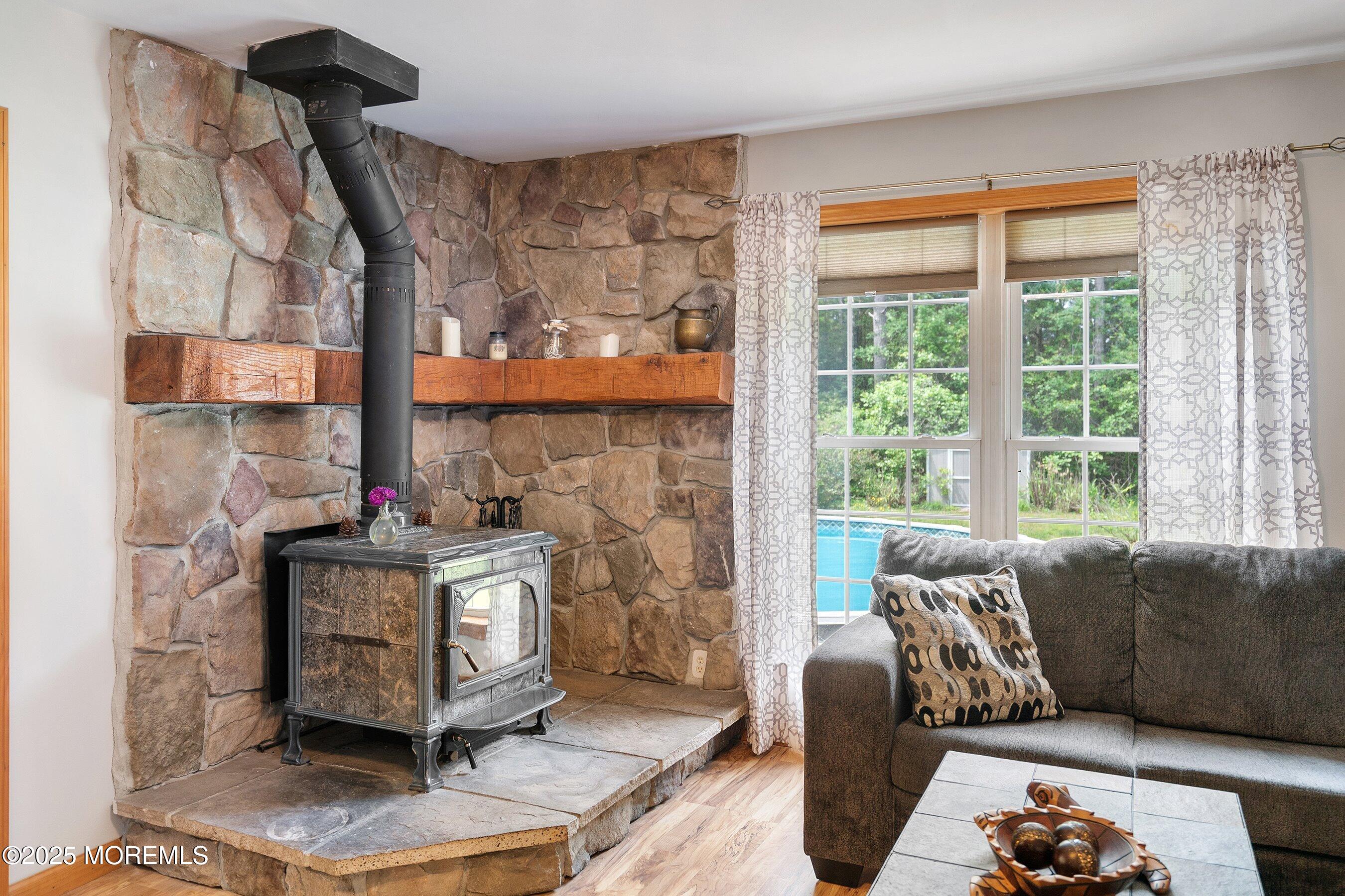 10 Hillside Avenue