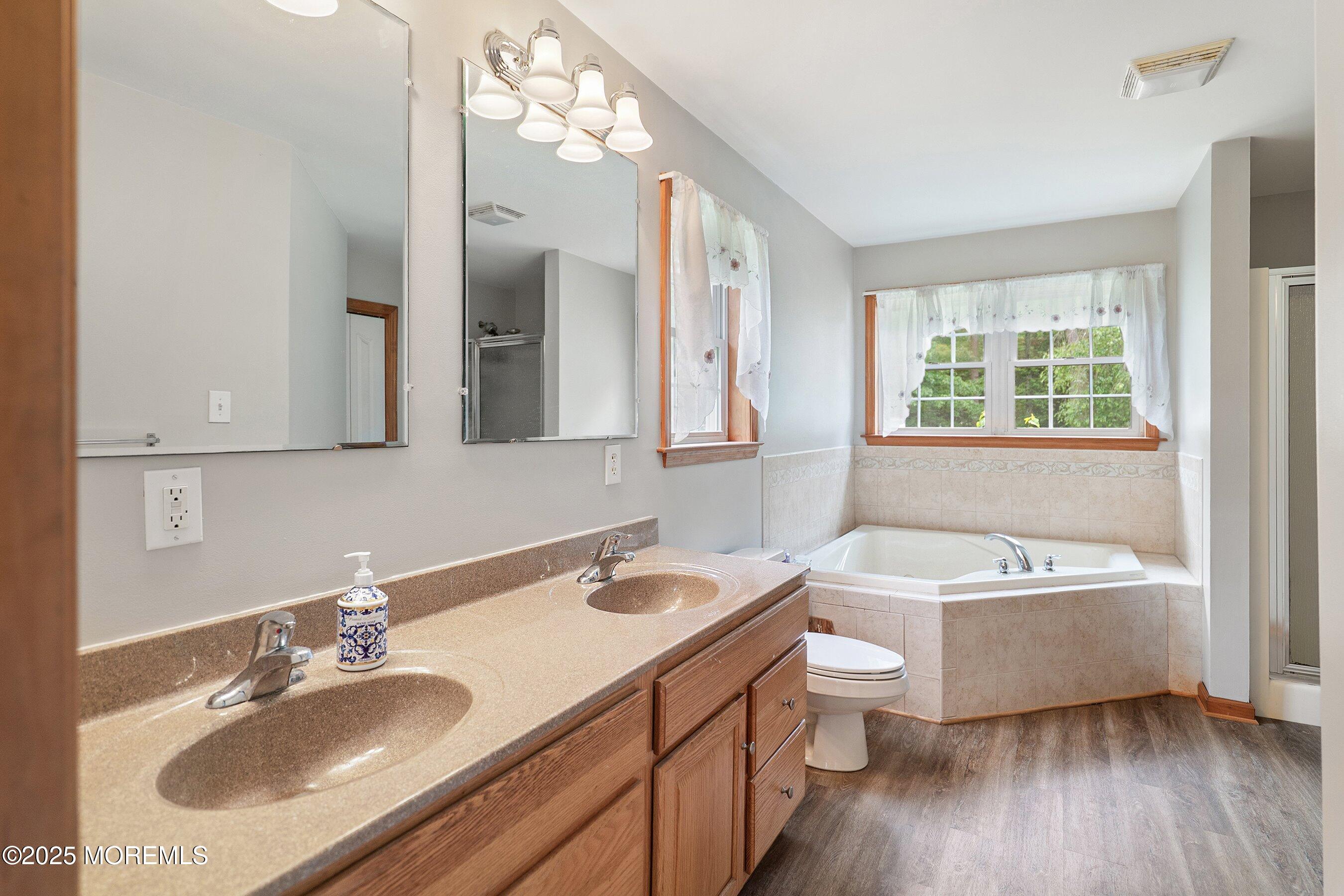 10 Hillside Avenue