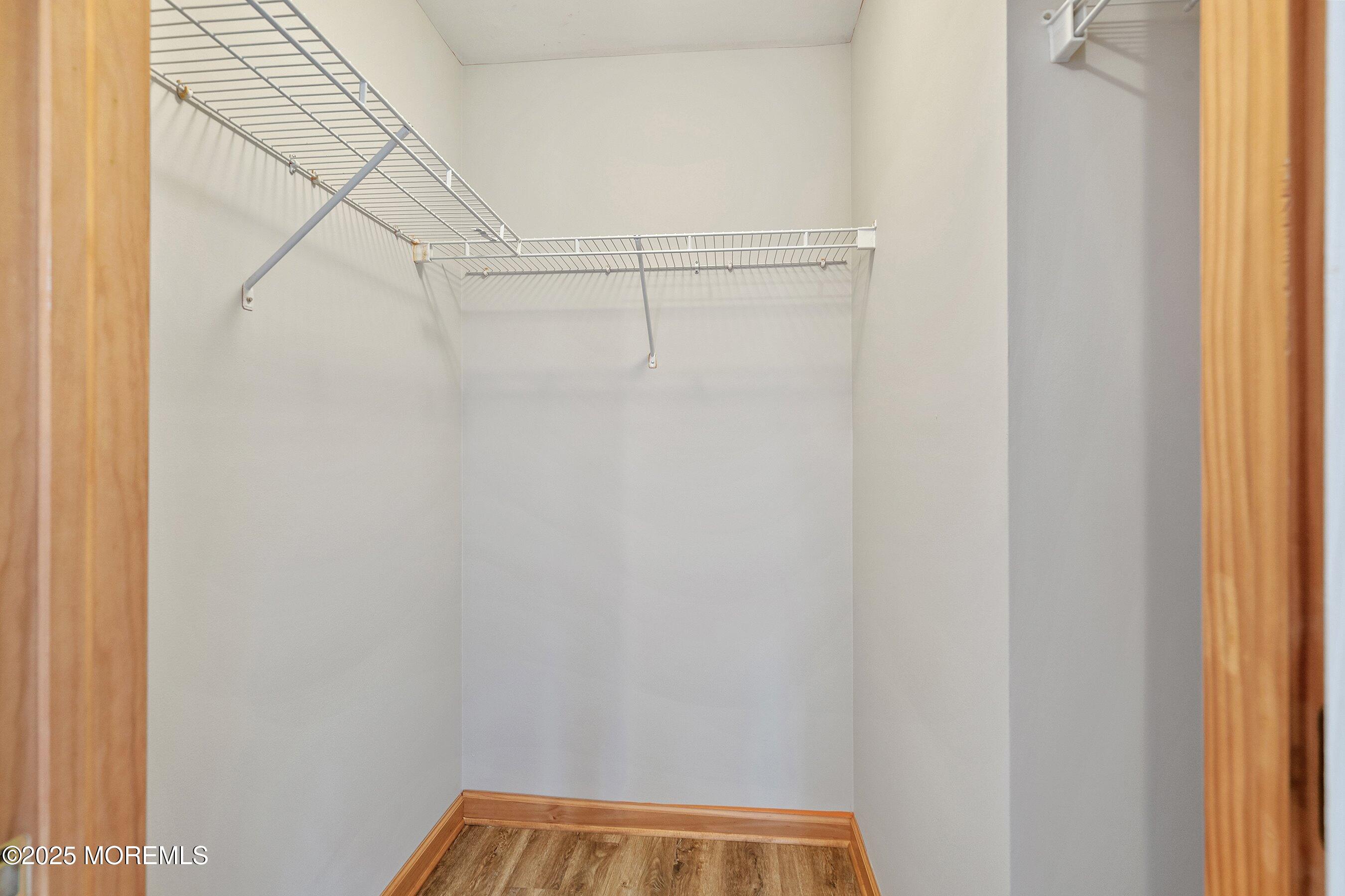 10 Hillside Avenue