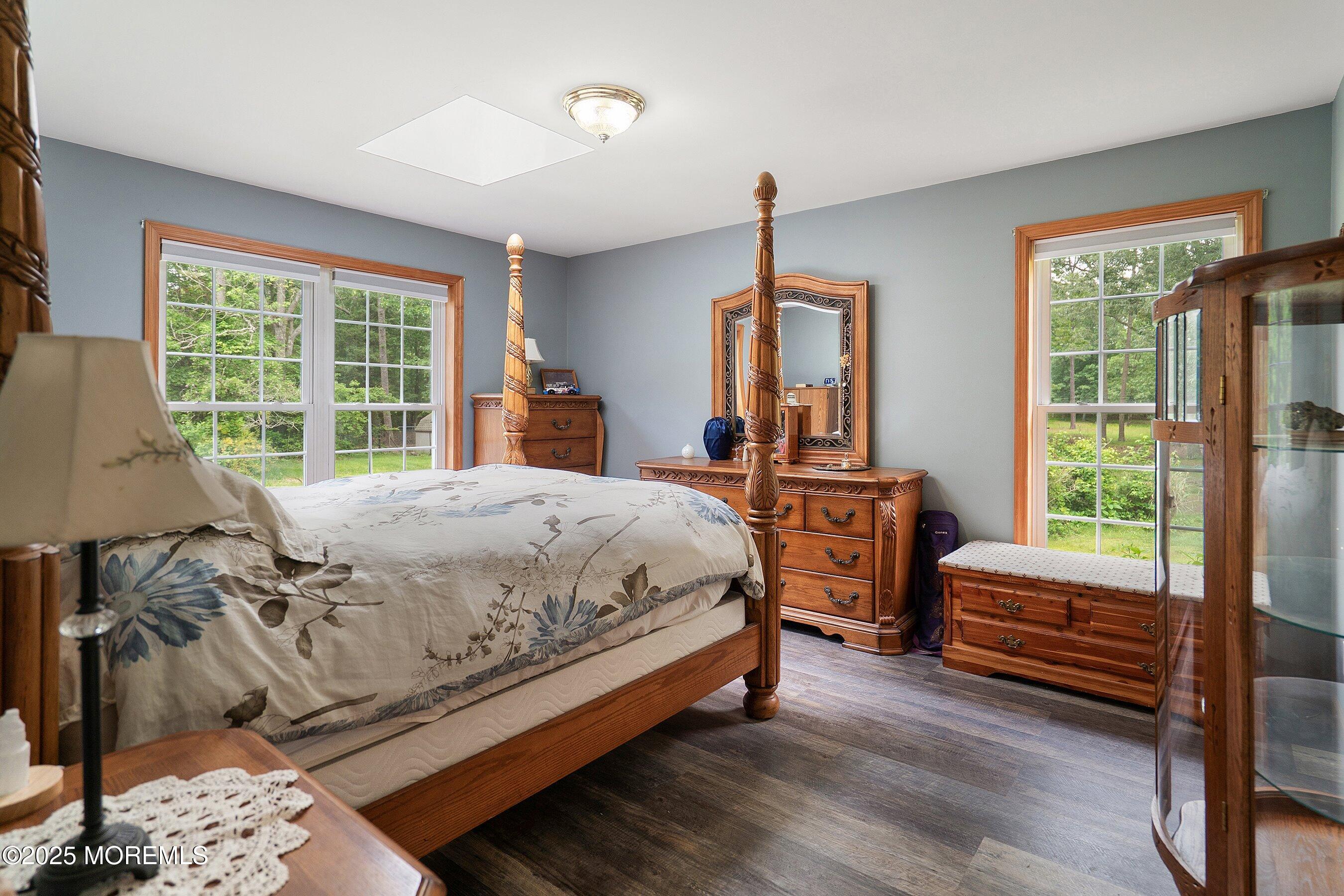 10 Hillside Avenue