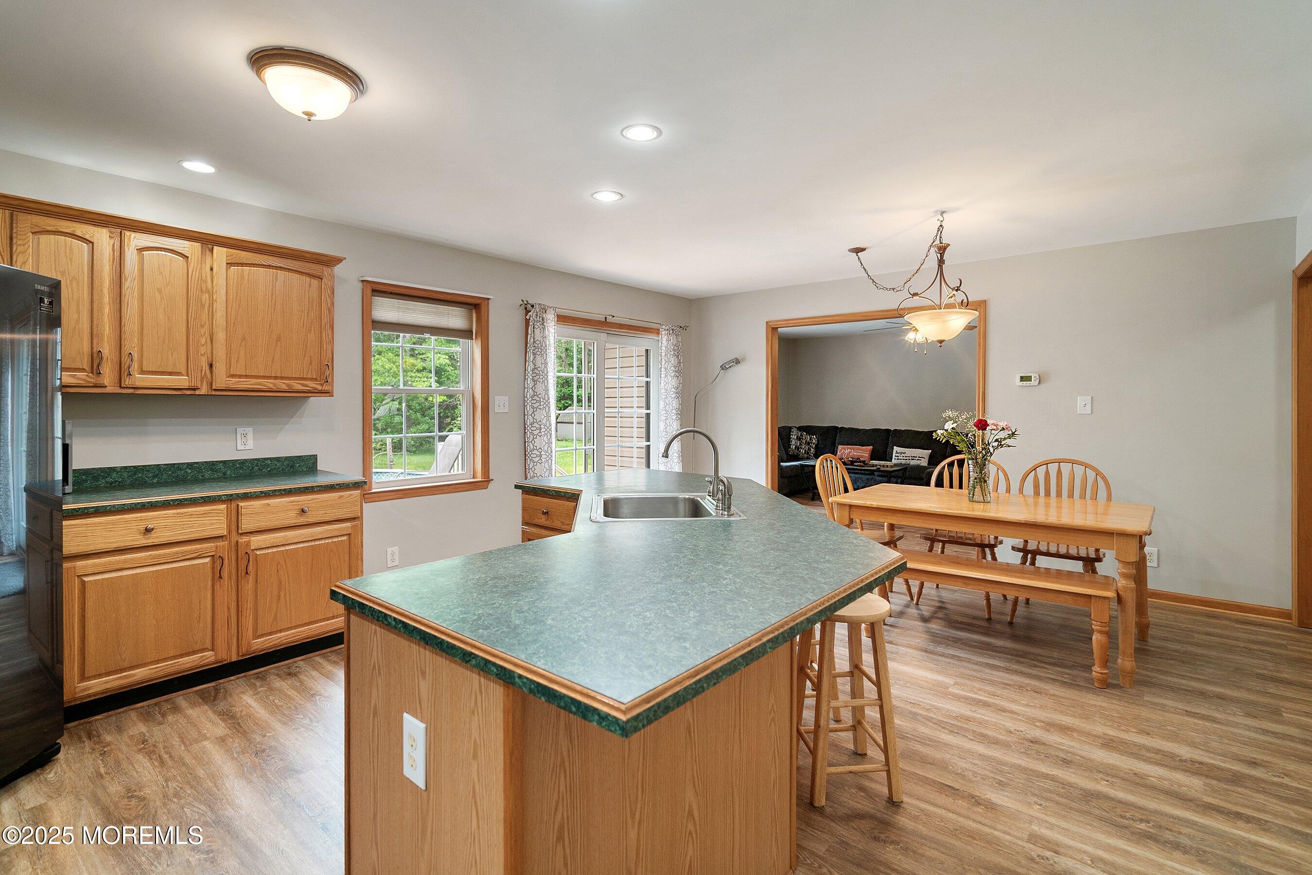 10 Hillside Avenue