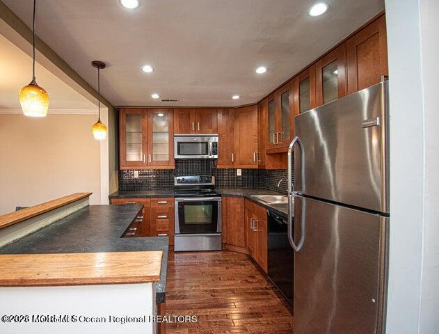 5 Newport Court 238