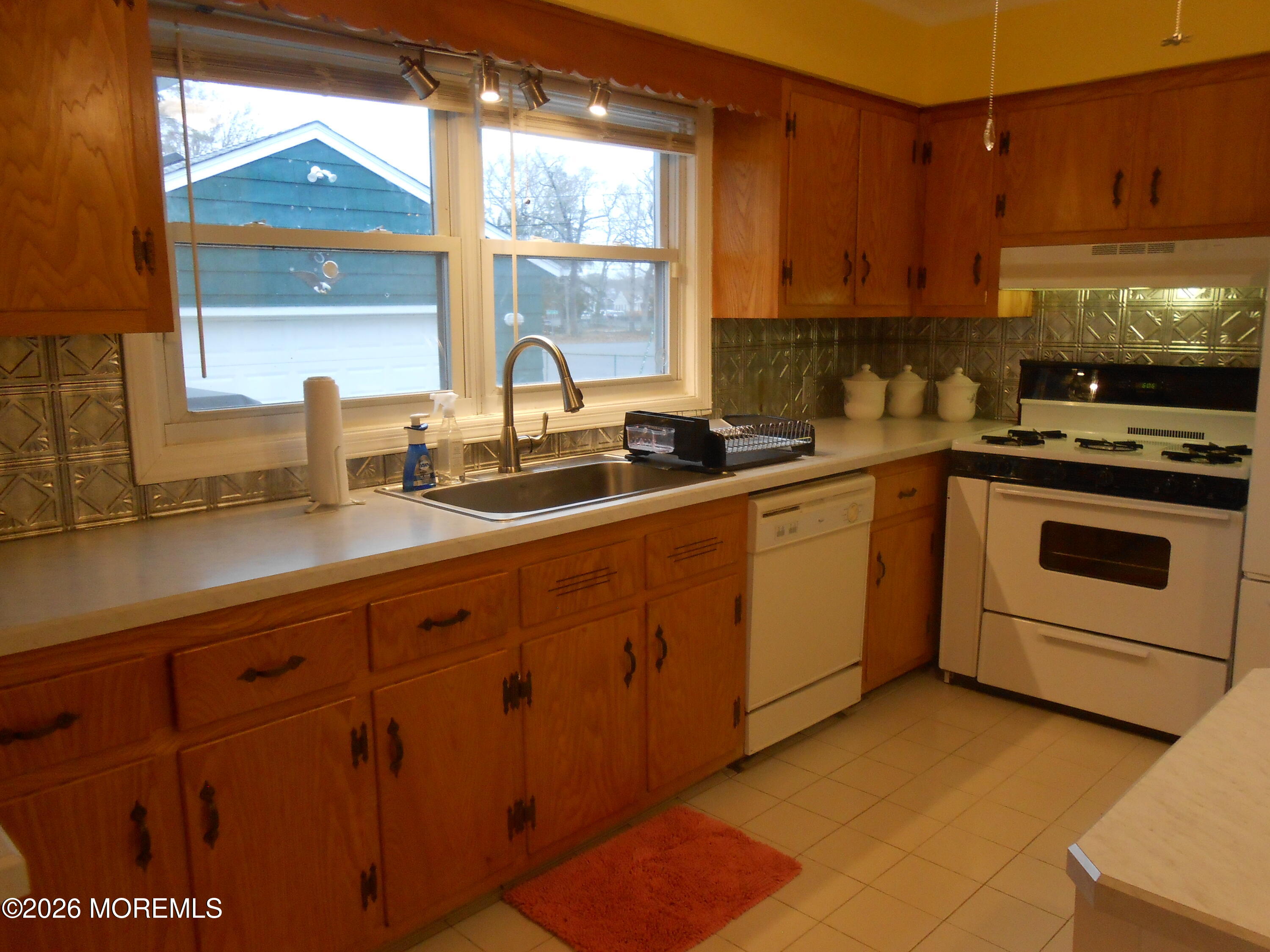 259 Station Drive