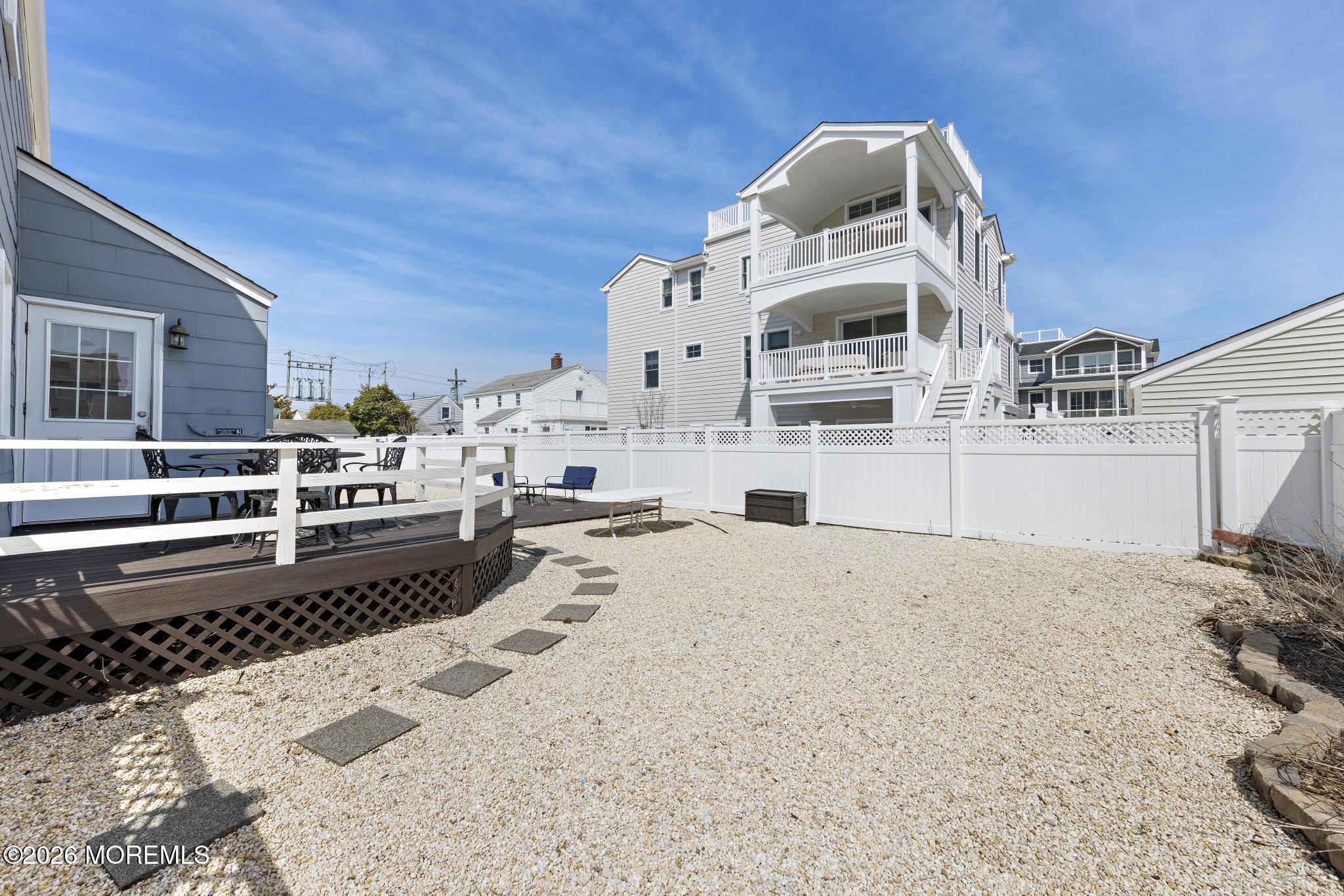 15 E Colorado Avenue