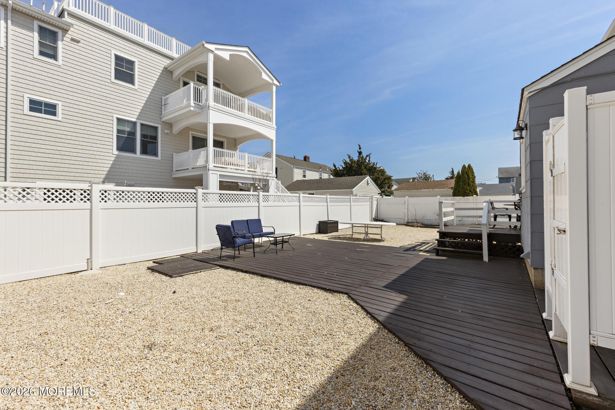 15 E Colorado Avenue