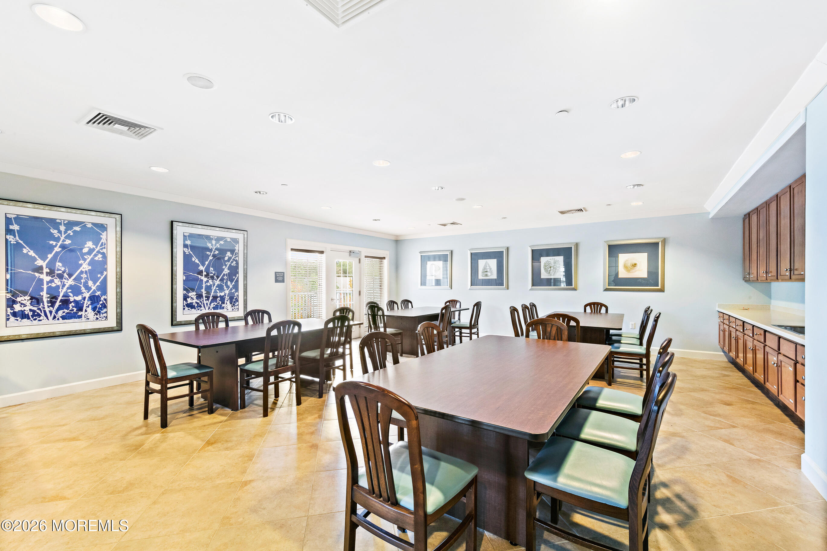 258 Newport Way