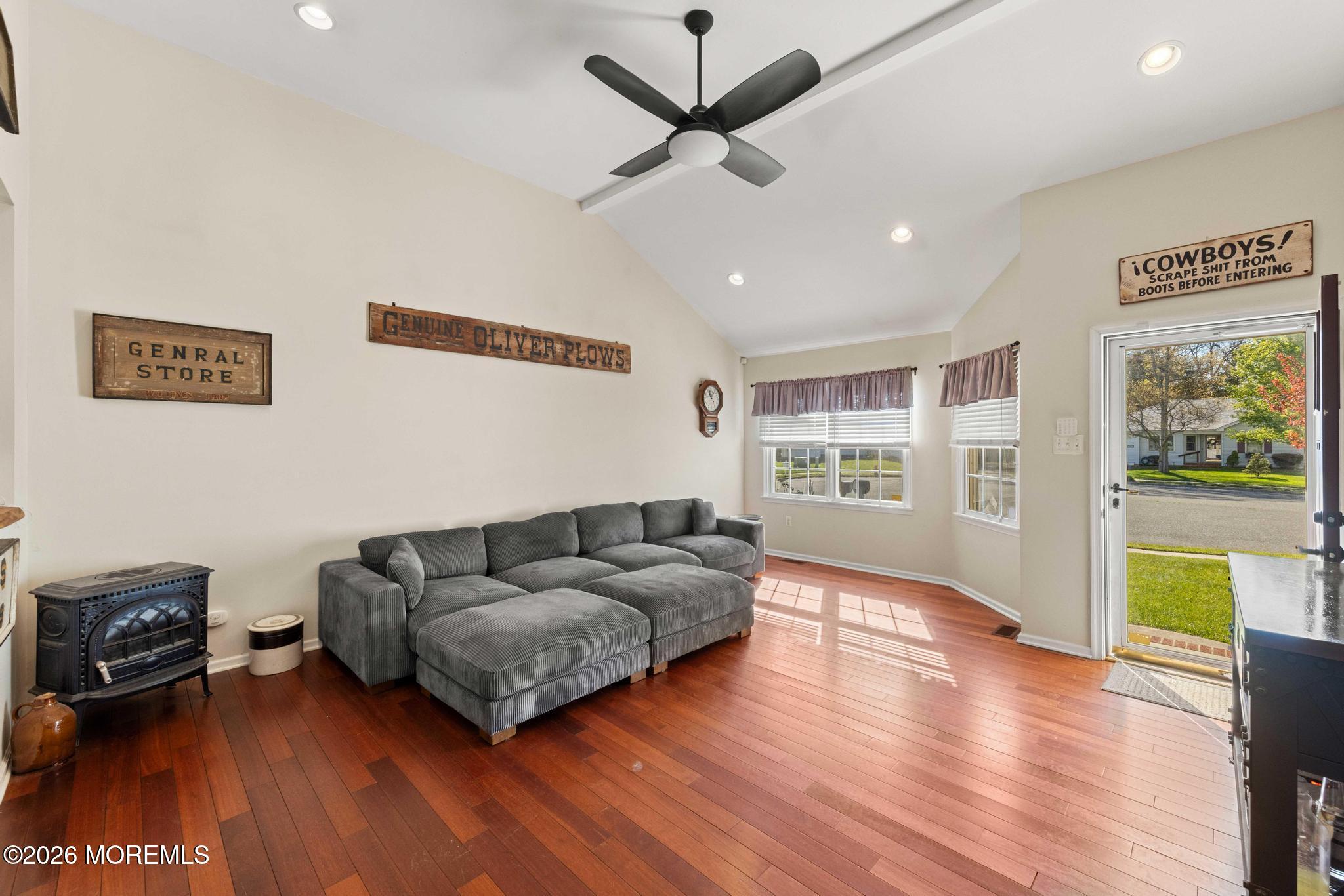 7 Sandy Court
