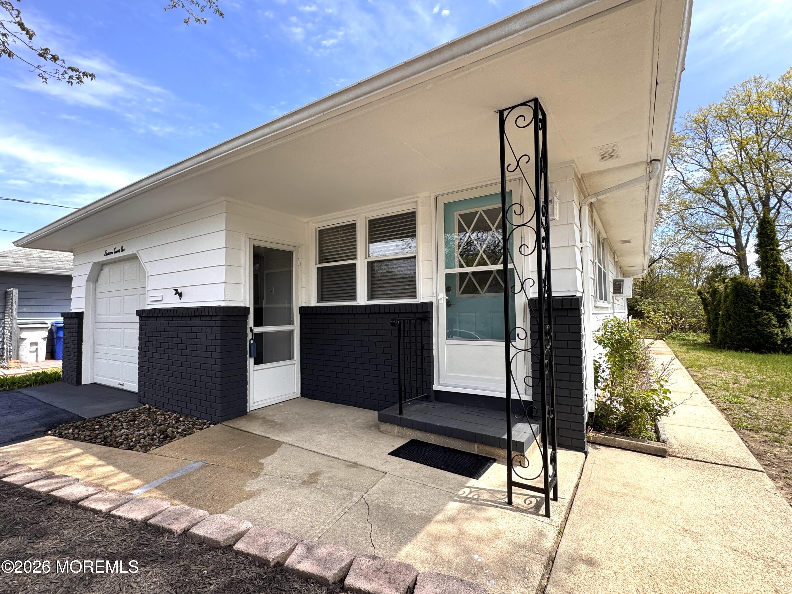 1821 Hovsons Boulevard