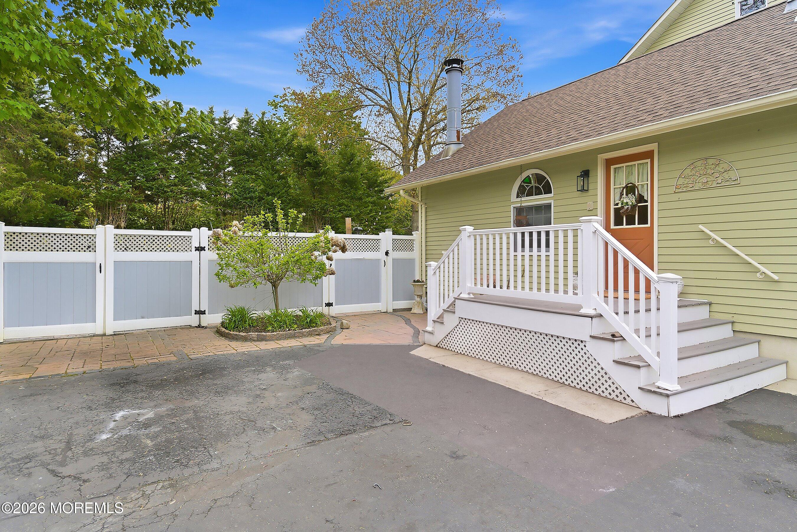 107 Frog Hollow Road