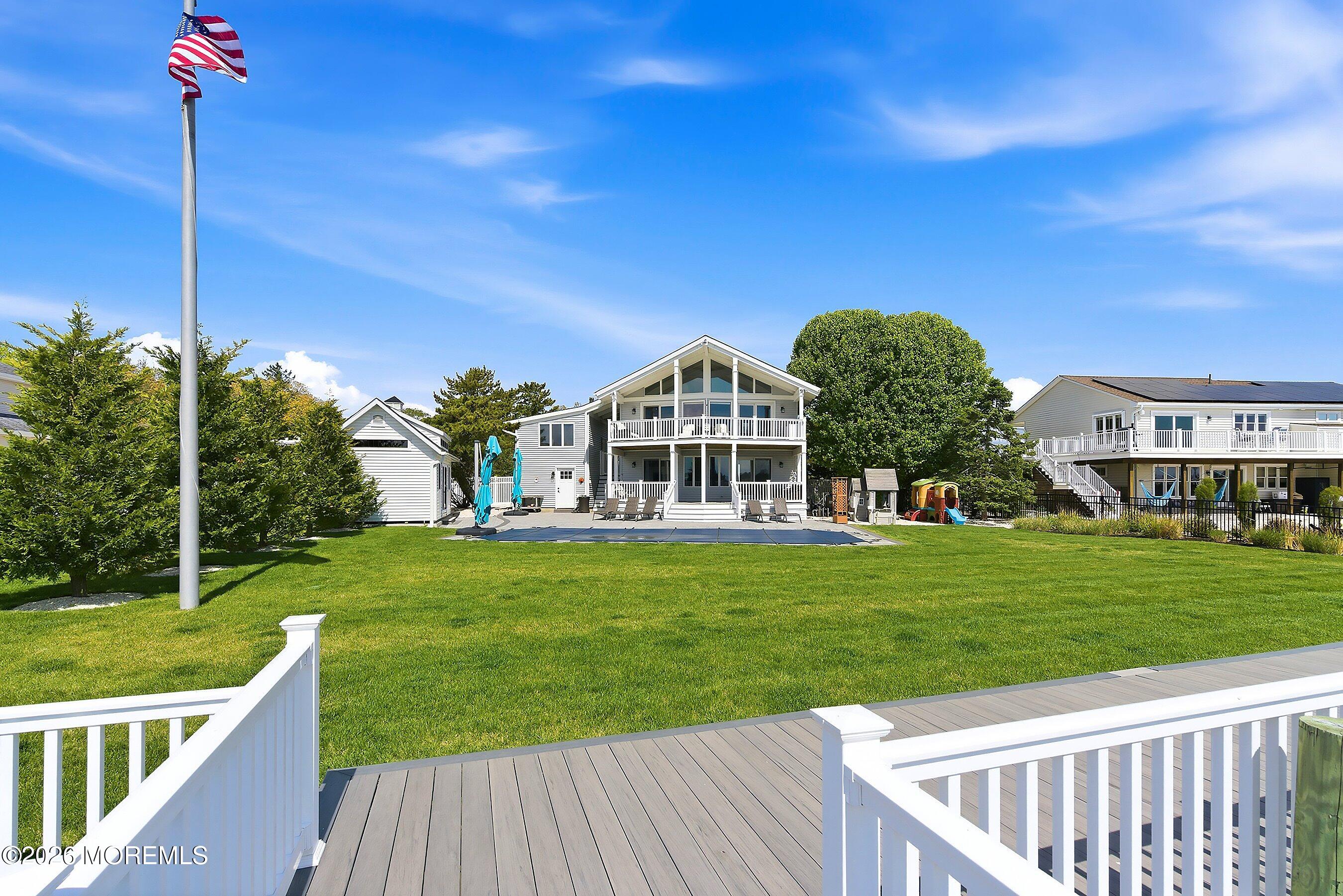 172 Country Club Boulevard