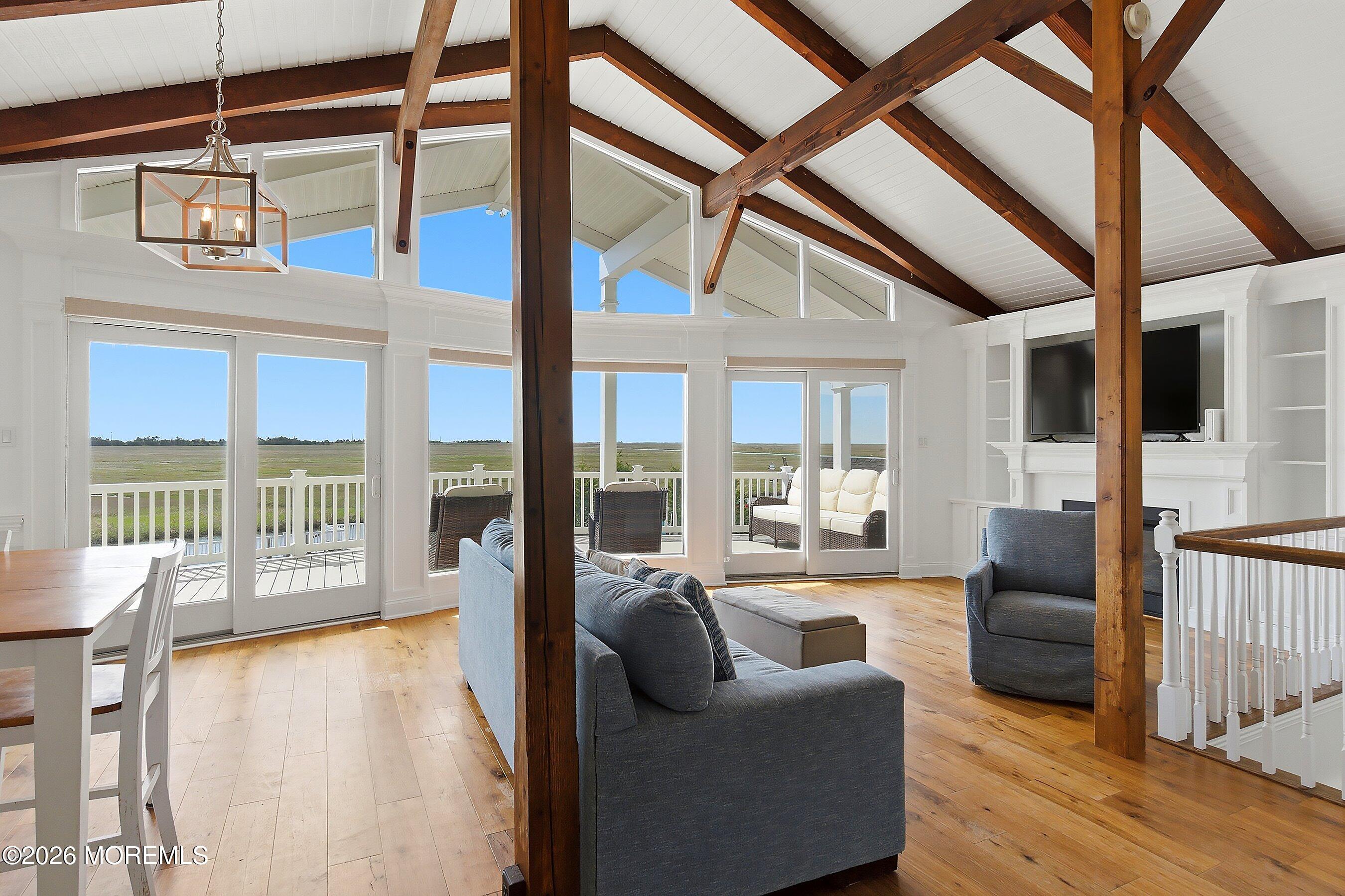 172 Country Club Boulevard