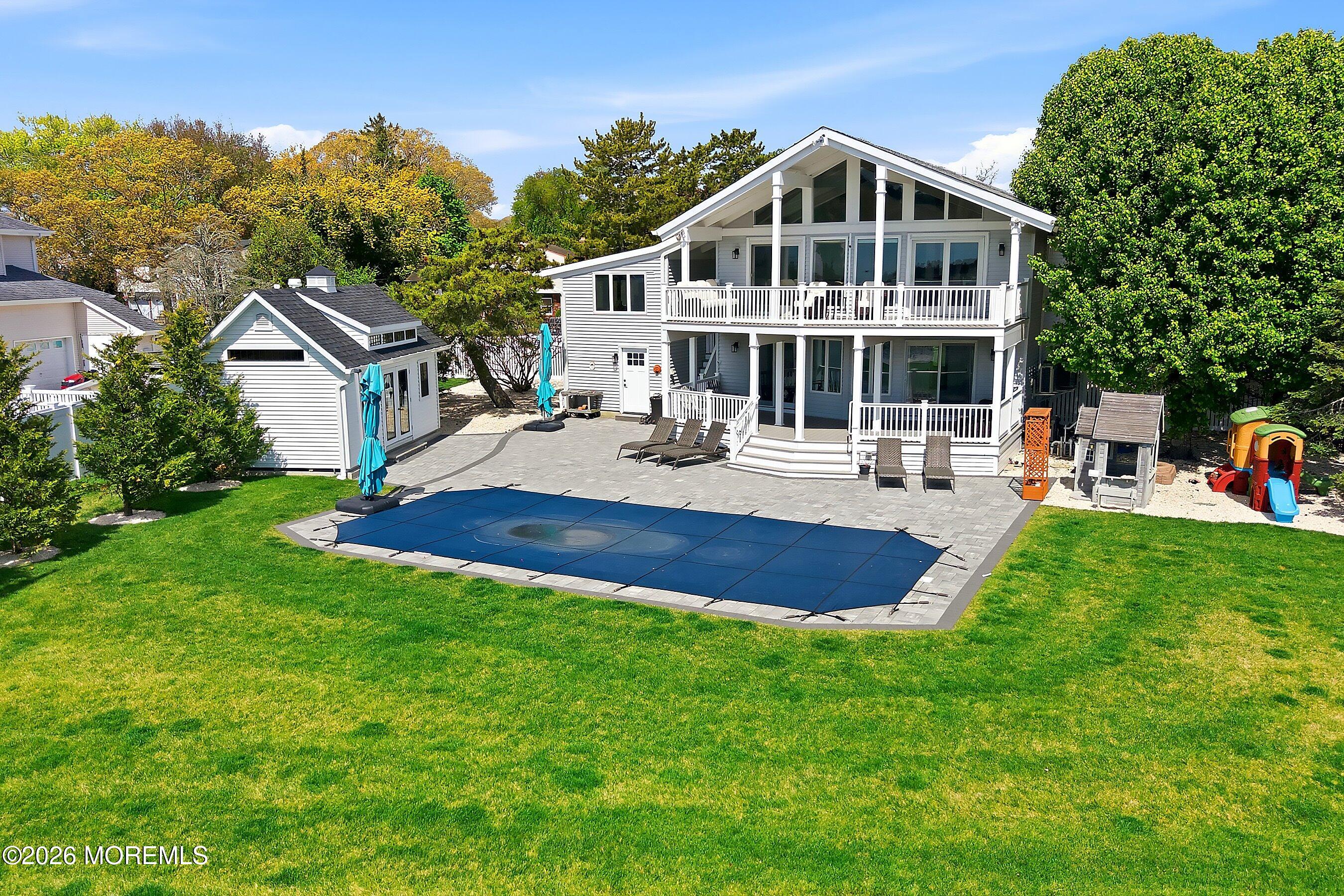 172 Country Club Boulevard