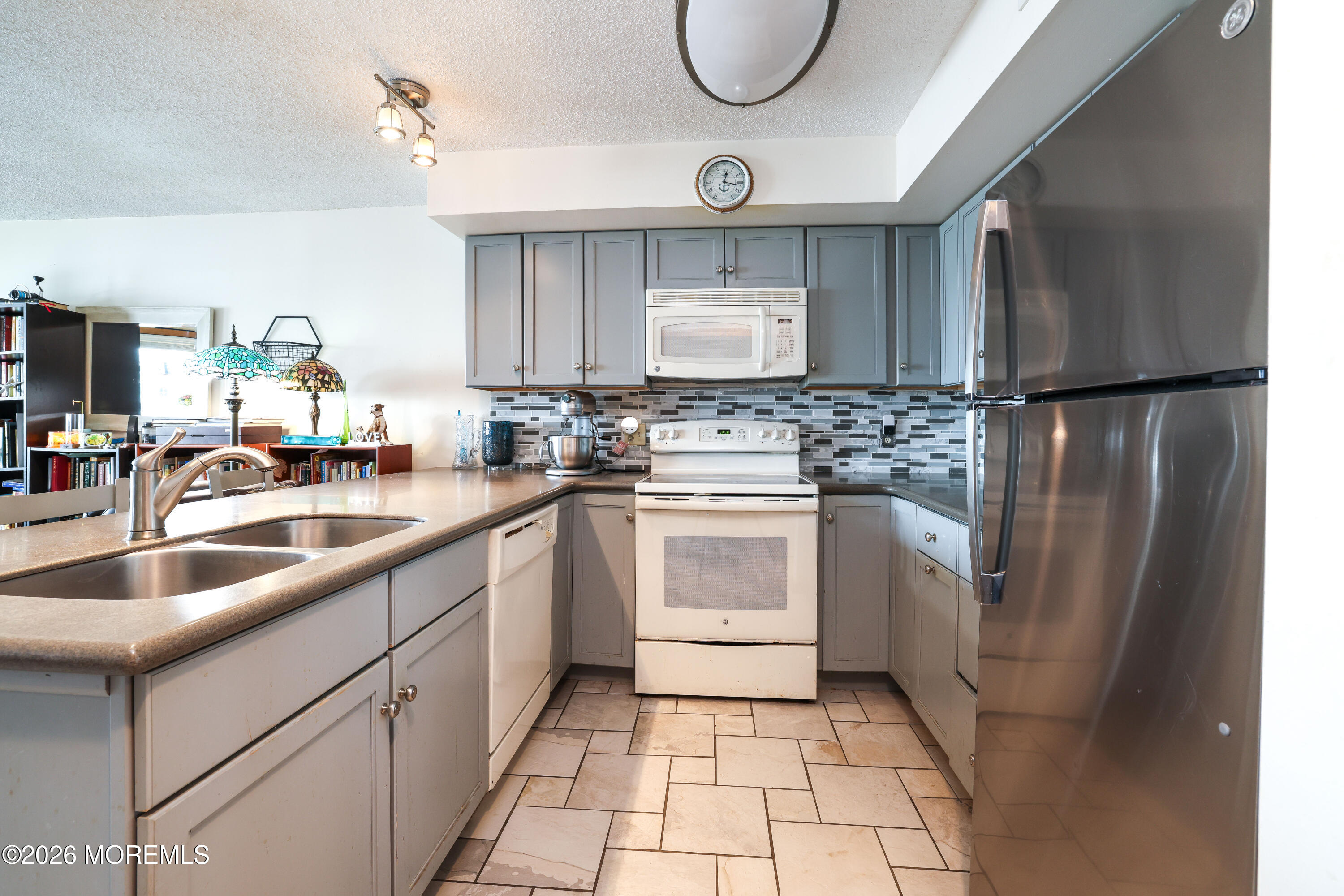 1000 N Bay Avenue C7