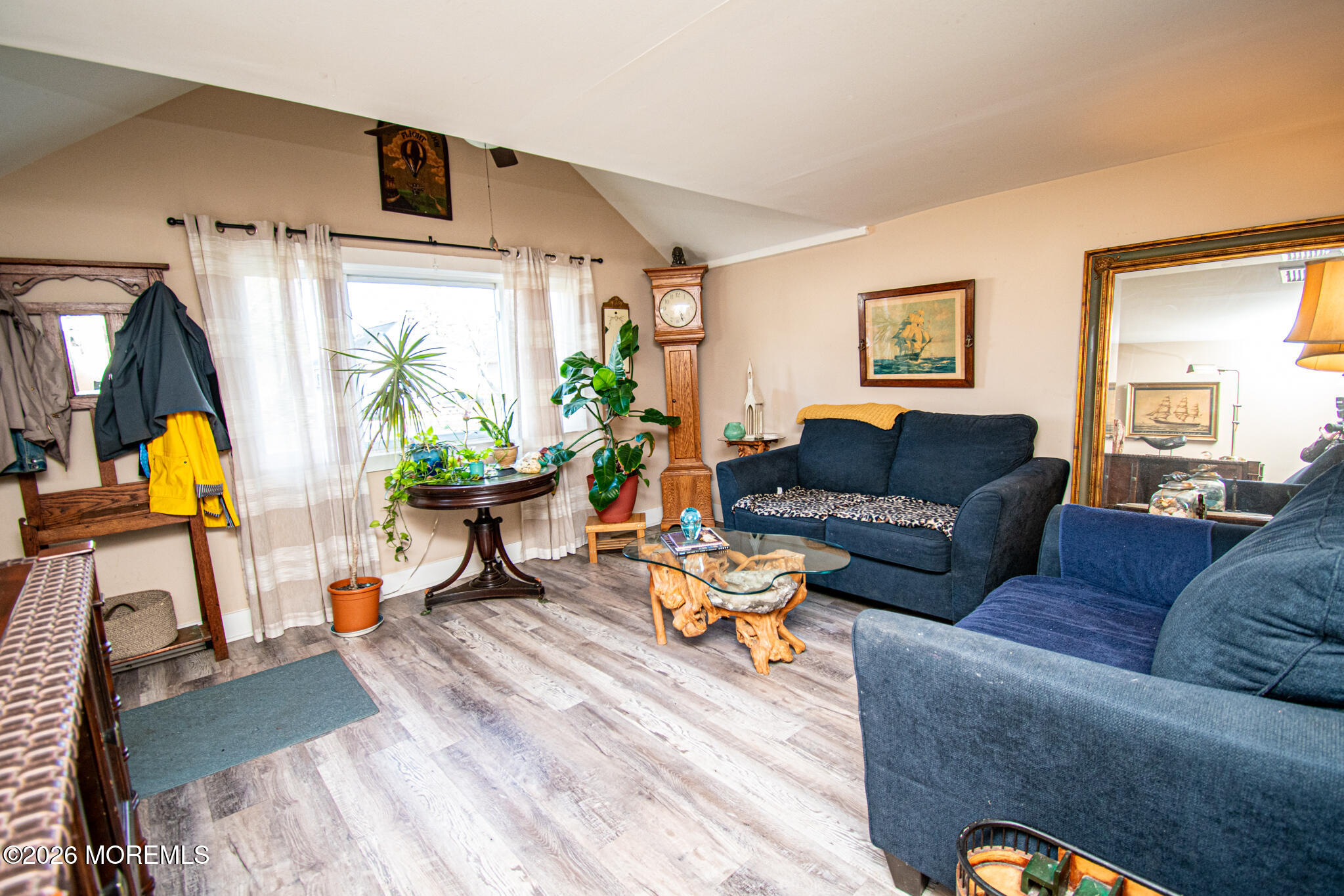 61 River Drive