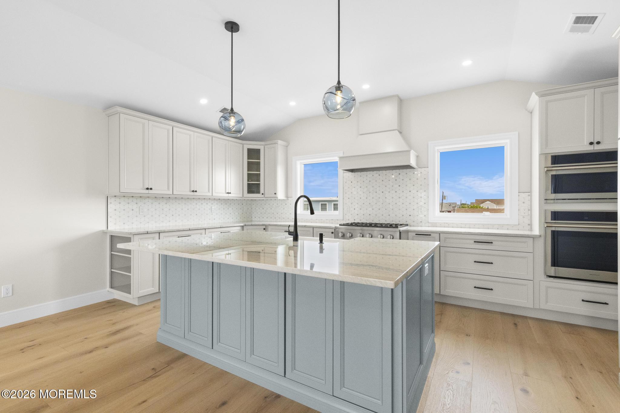 309 W 16th Street