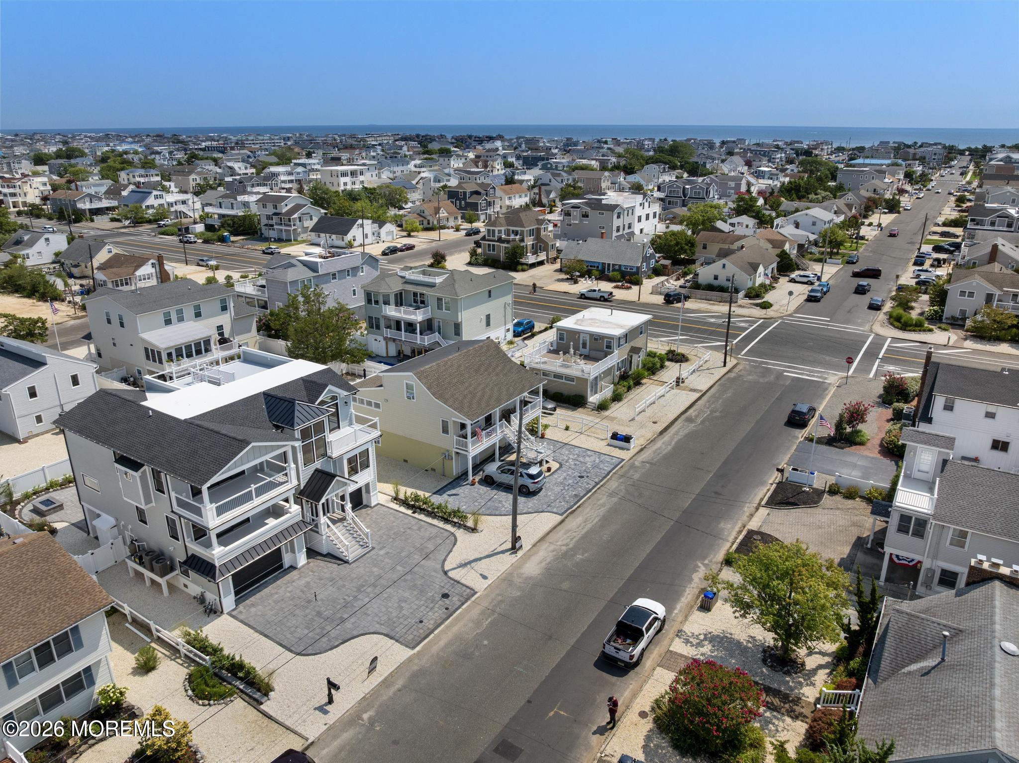 309 W 16th Street