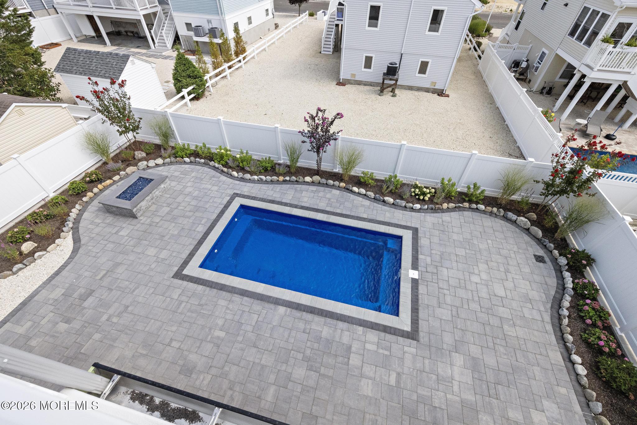 309 W 16th Street