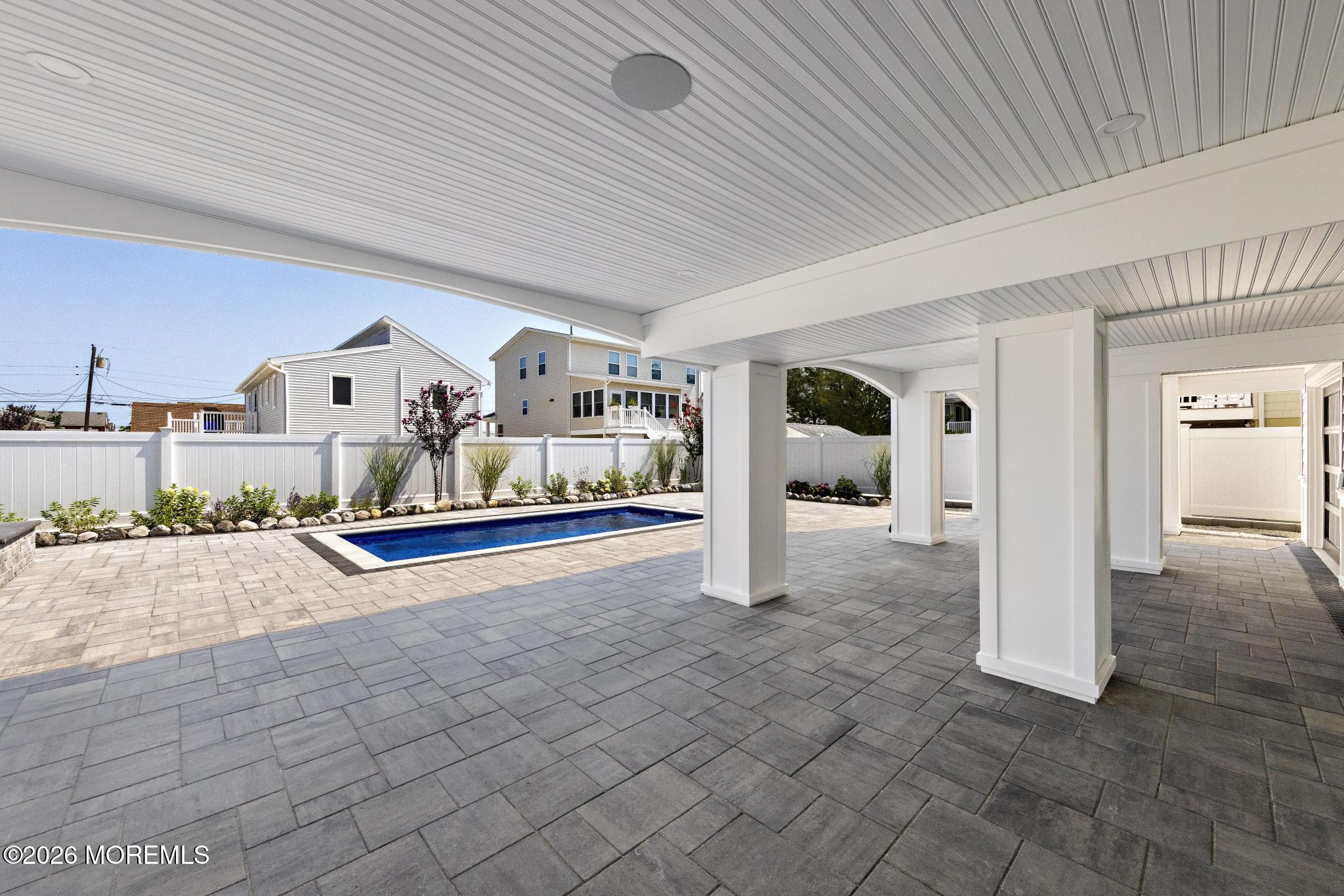 309 W 16th Street