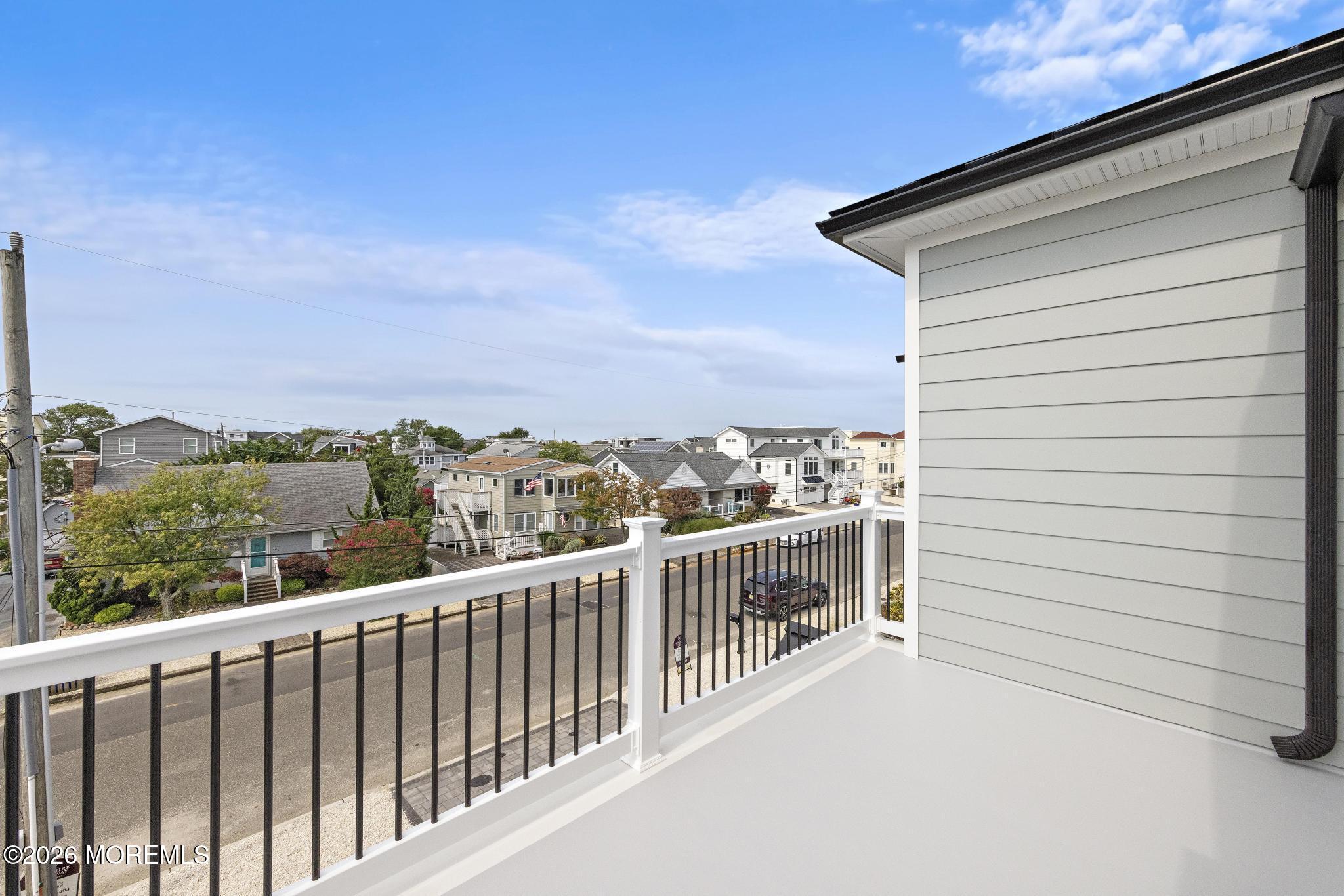 309 W 16th Street