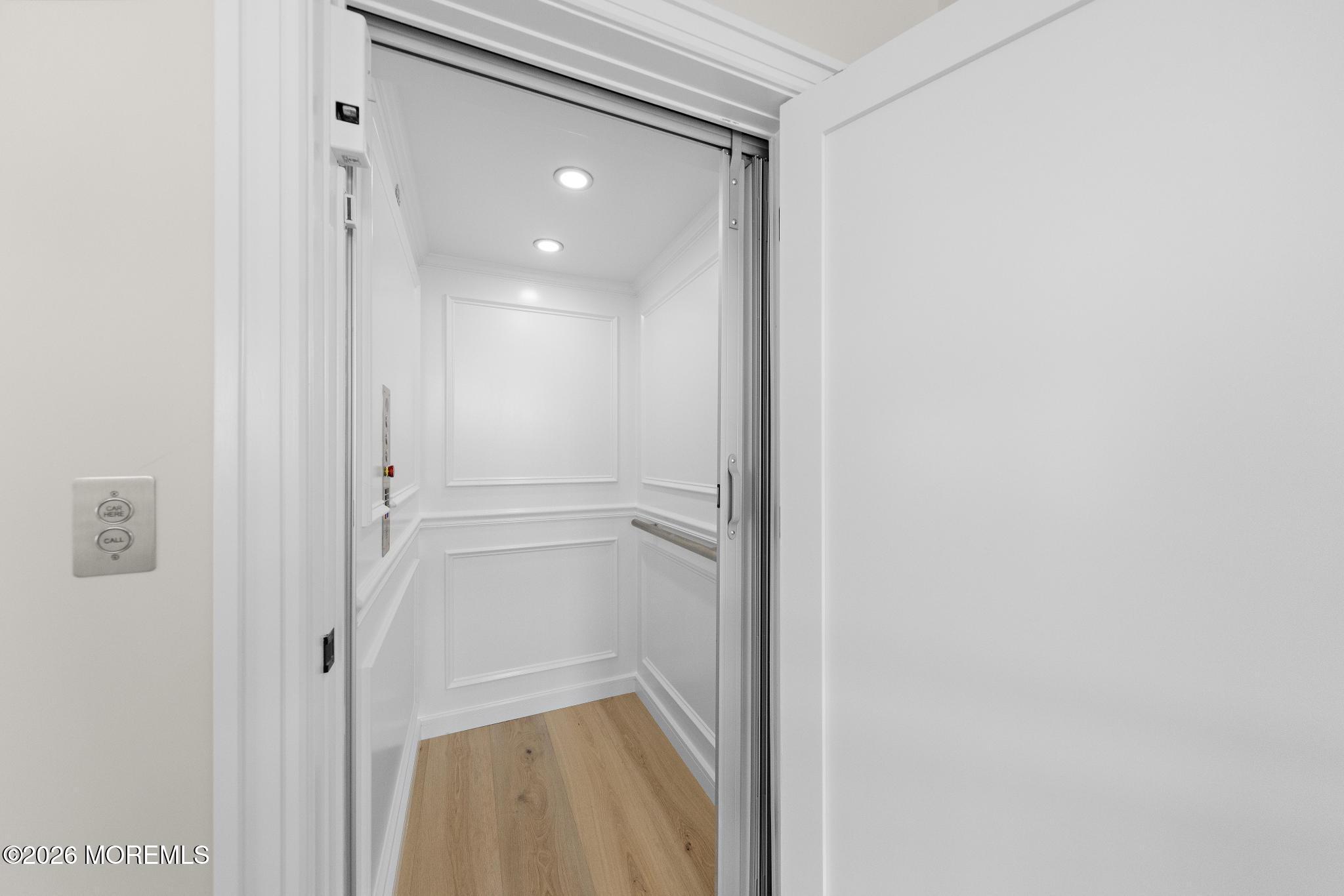 309 W 16th Street