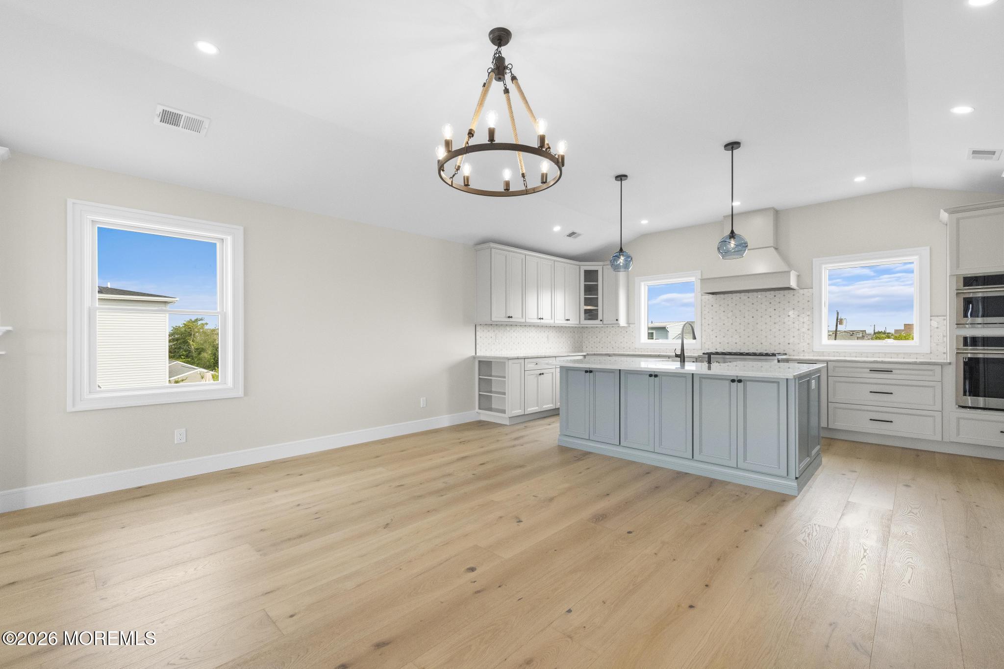 309 W 16th Street