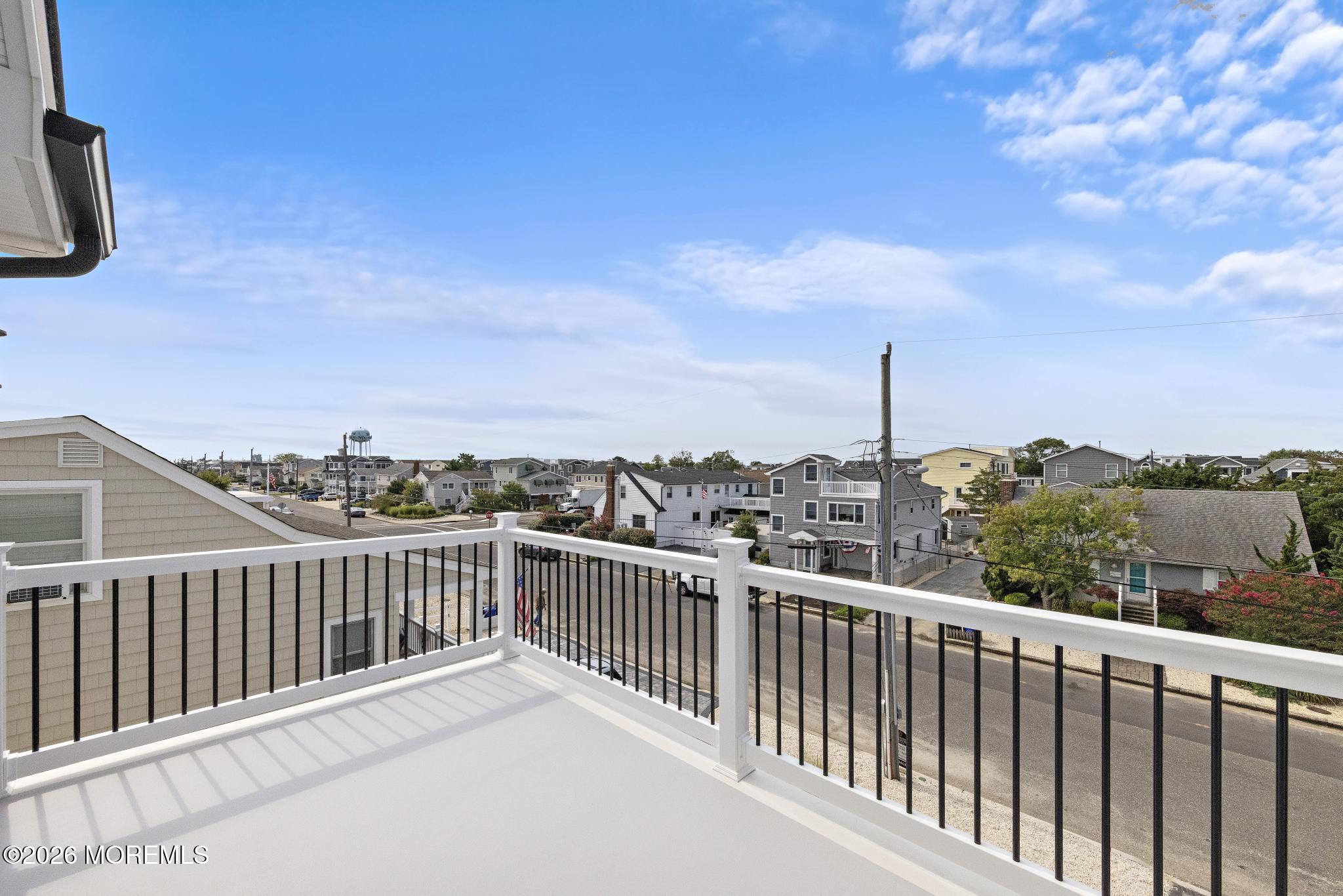 309 W 16th Street