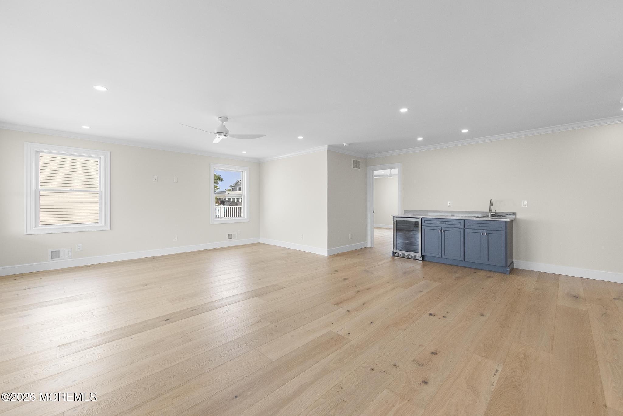 309 W 16th Street