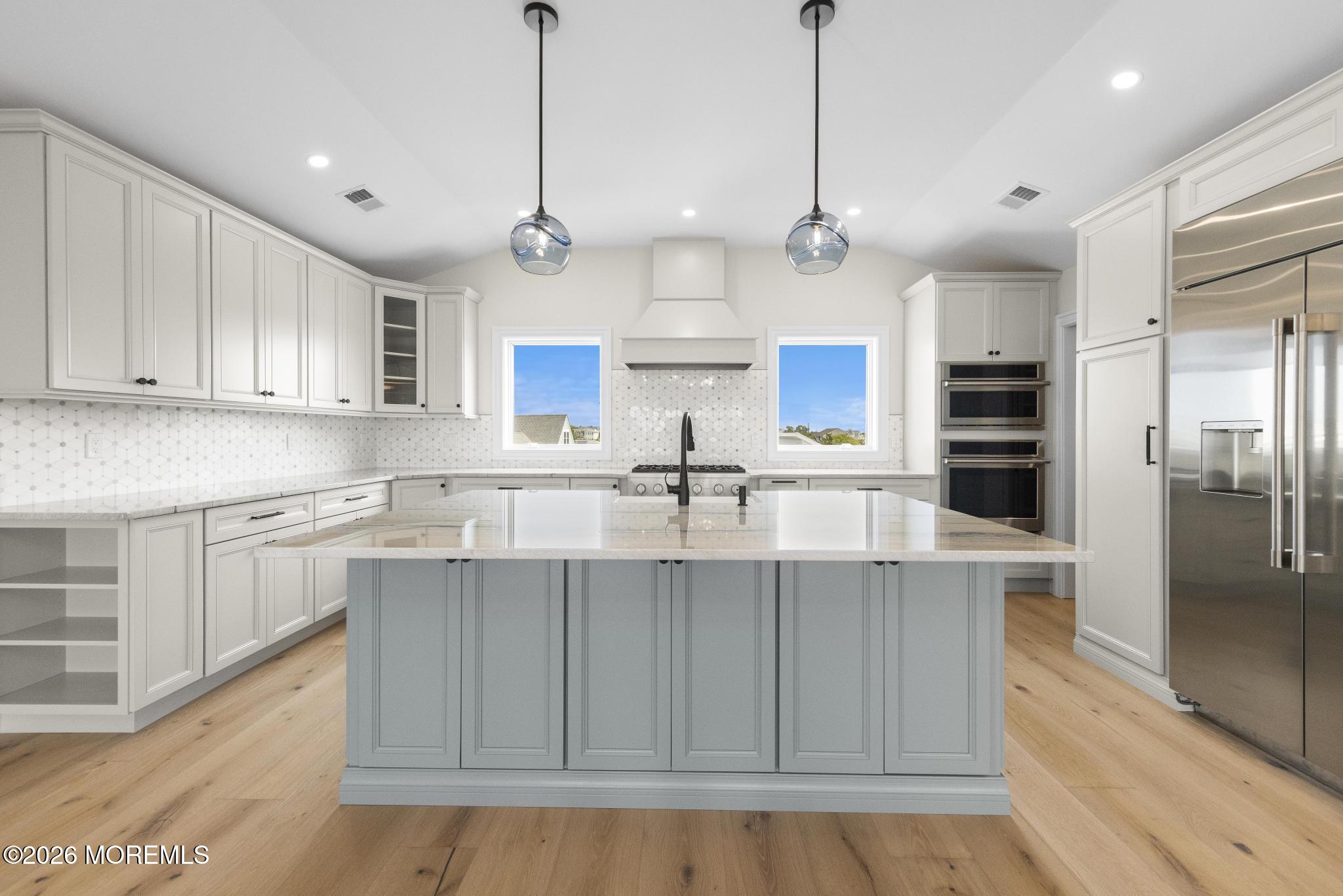 309 W 16th Street