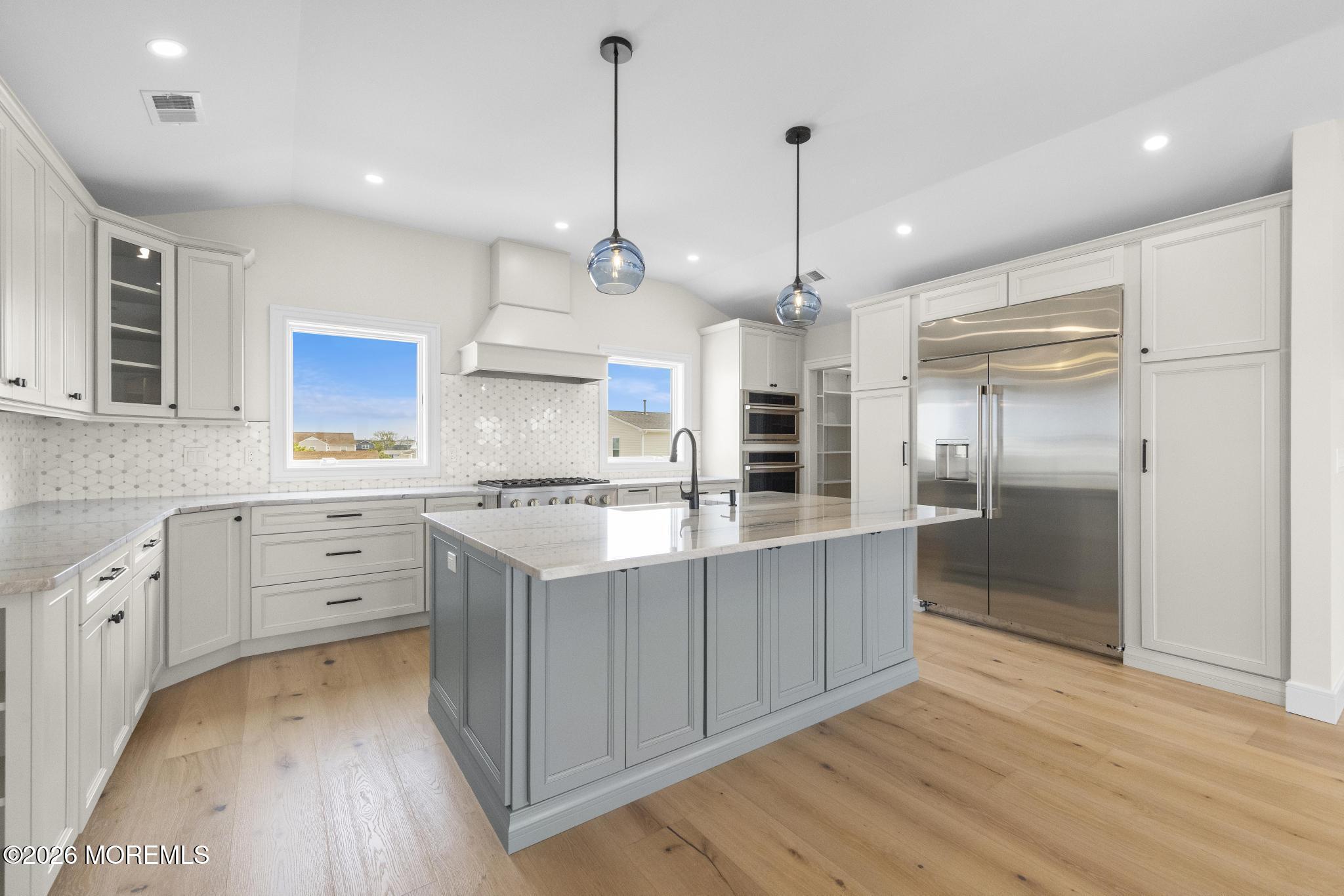 309 W 16th Street