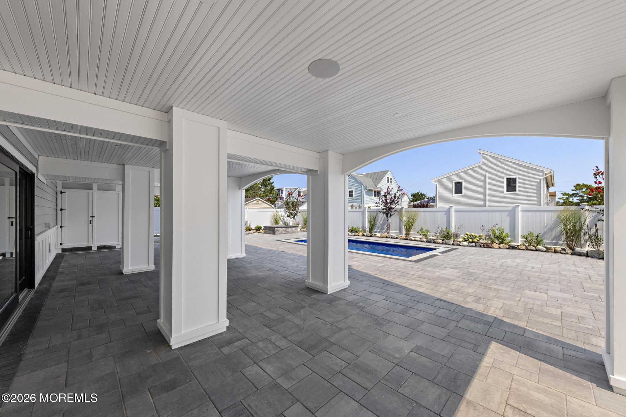 309 W 16th Street