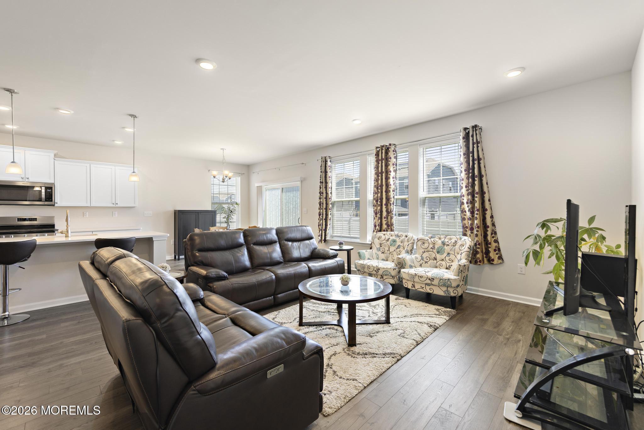 22 Corliss Way