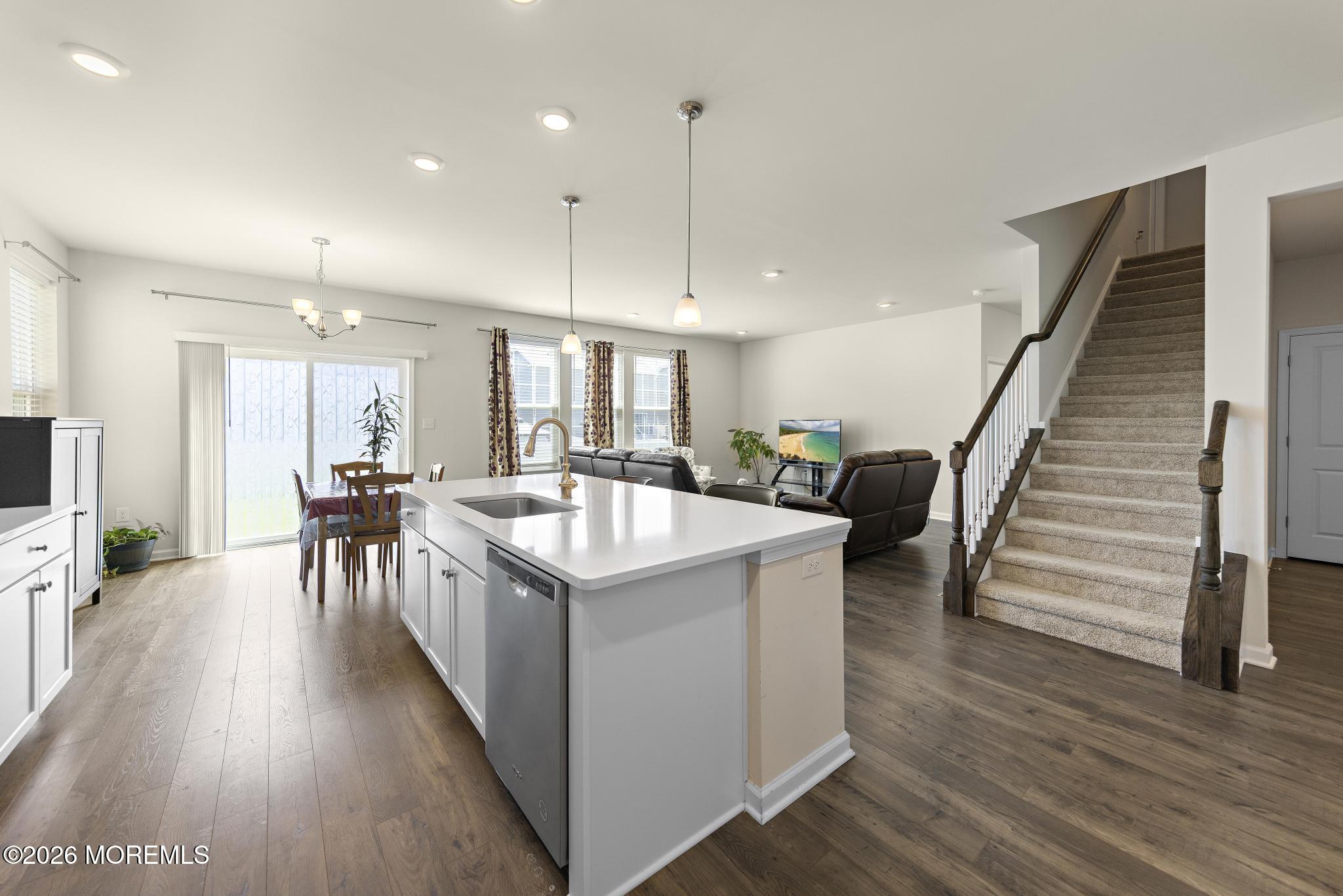 22 Corliss Way
